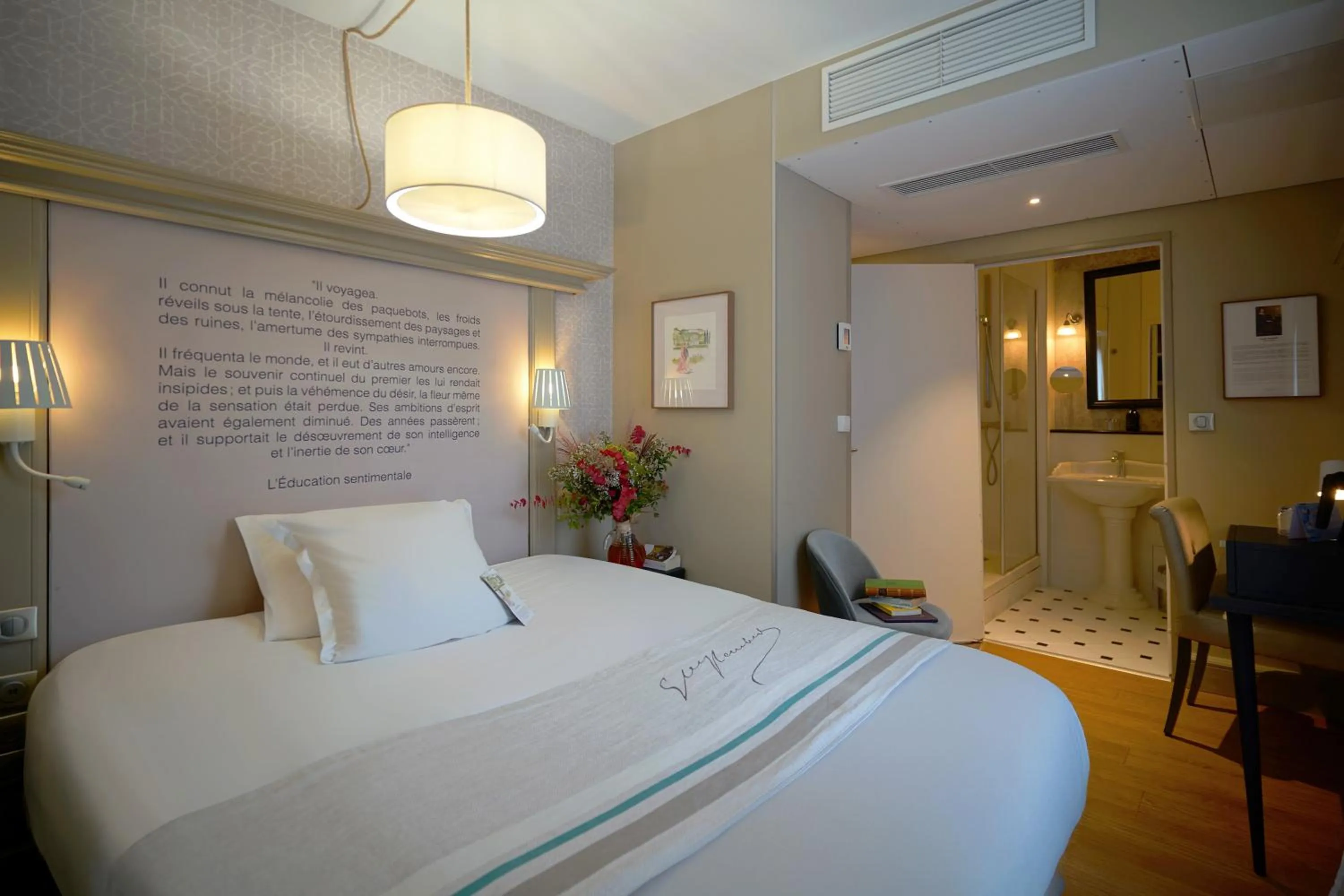Bedroom, Bed in Hôtel Littéraire Gustave Flaubert, BW Signature Collection