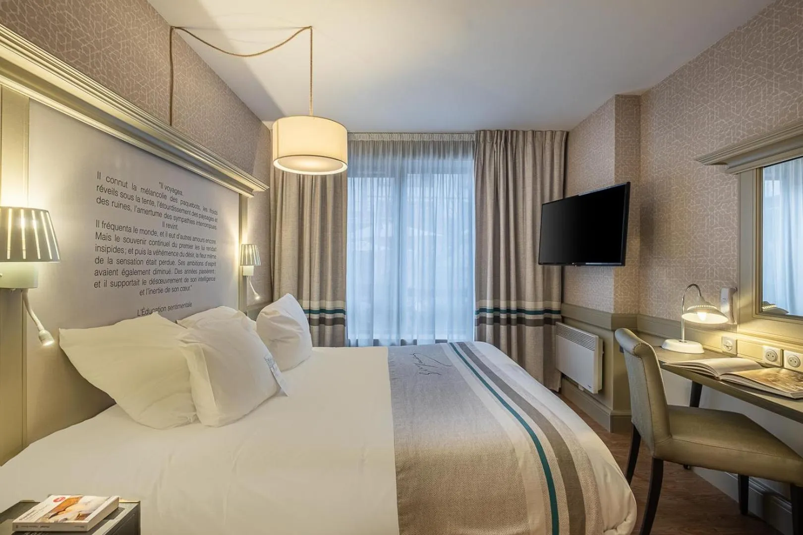 Bed in Hôtel Littéraire Gustave Flaubert, BW Signature Collection