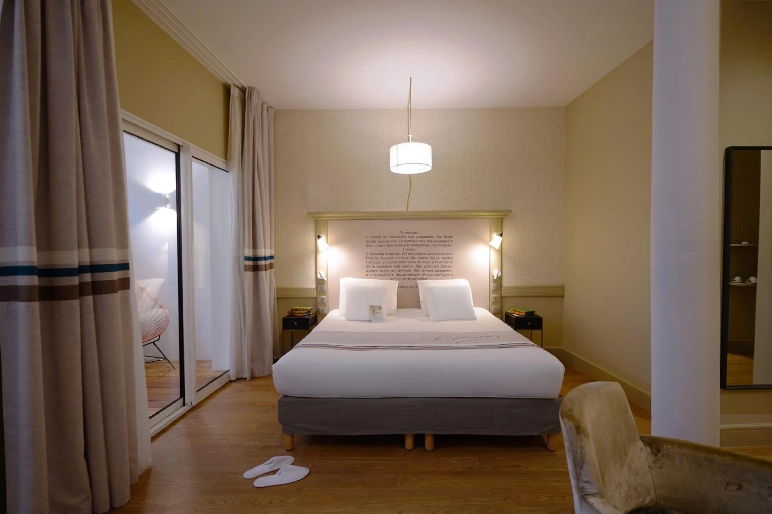 Bedroom, Bed in Hôtel Littéraire Gustave Flaubert, BW Signature Collection