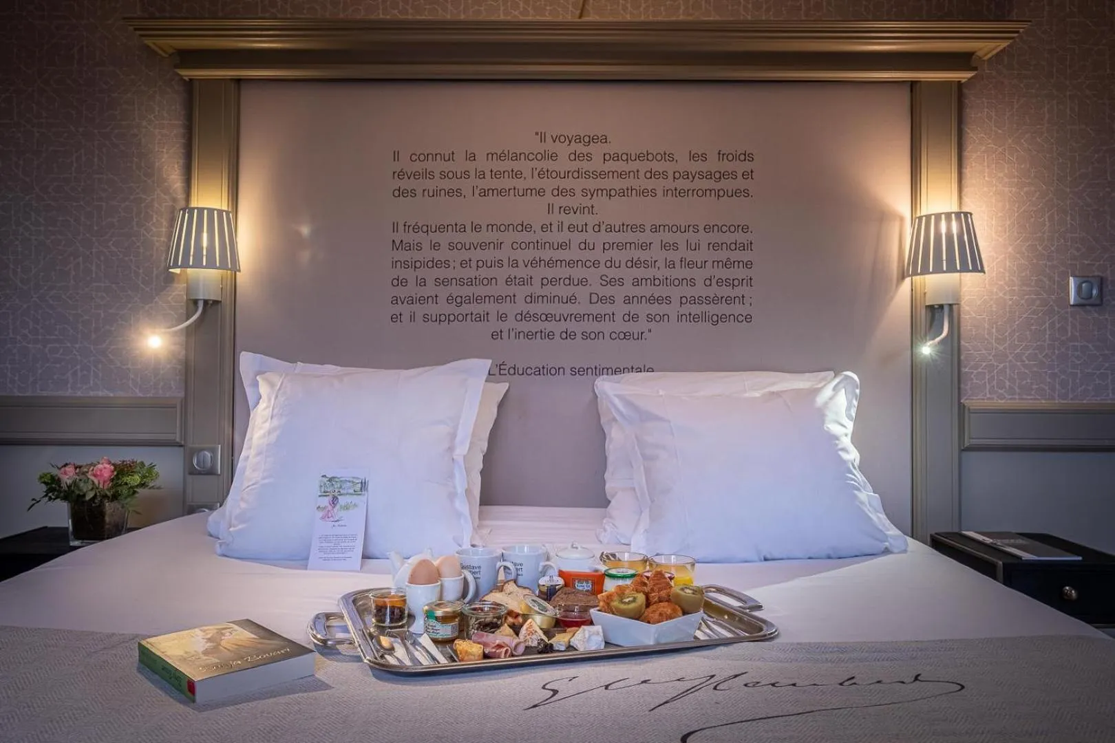 Bed in Hôtel Littéraire Gustave Flaubert, BW Signature Collection