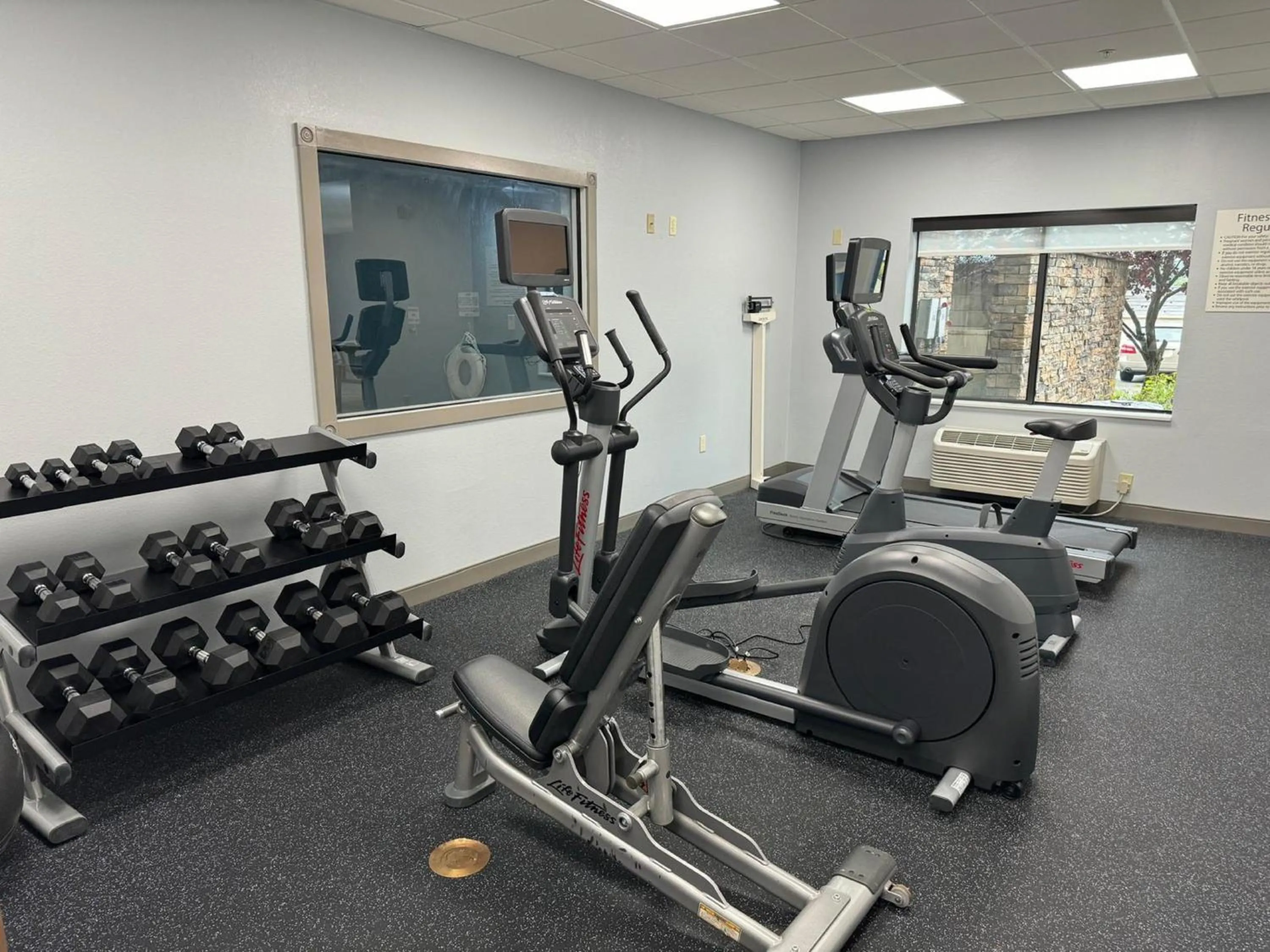 Fitness centre/facilities in Holiday Inn Express & Suites Ripley, an IHG Hotel