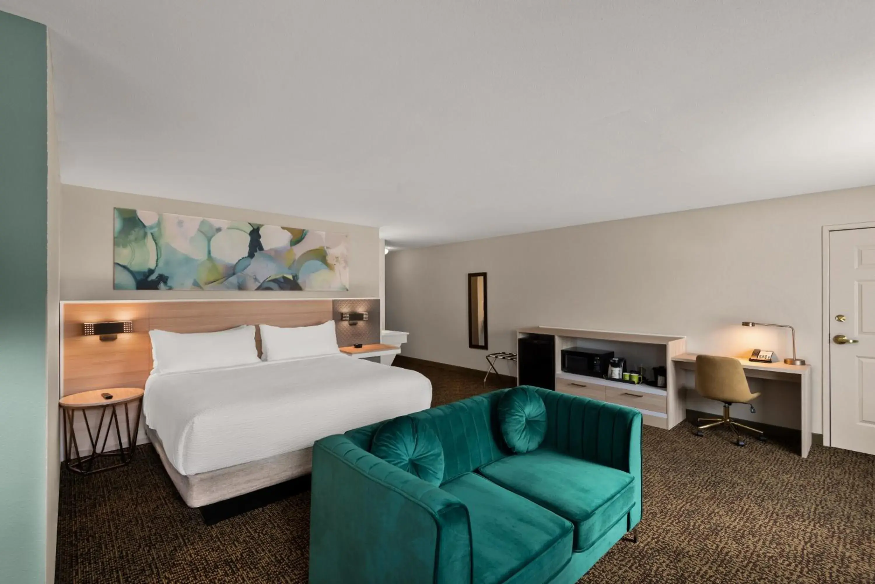 King Suite with Fireplace - Non-Smoking in Wyndham Garden Galena Hotel & Day Spa King Suite with Fireplace - Non-Smoking in Wyndham Garden Galena Hotel & Day Spa