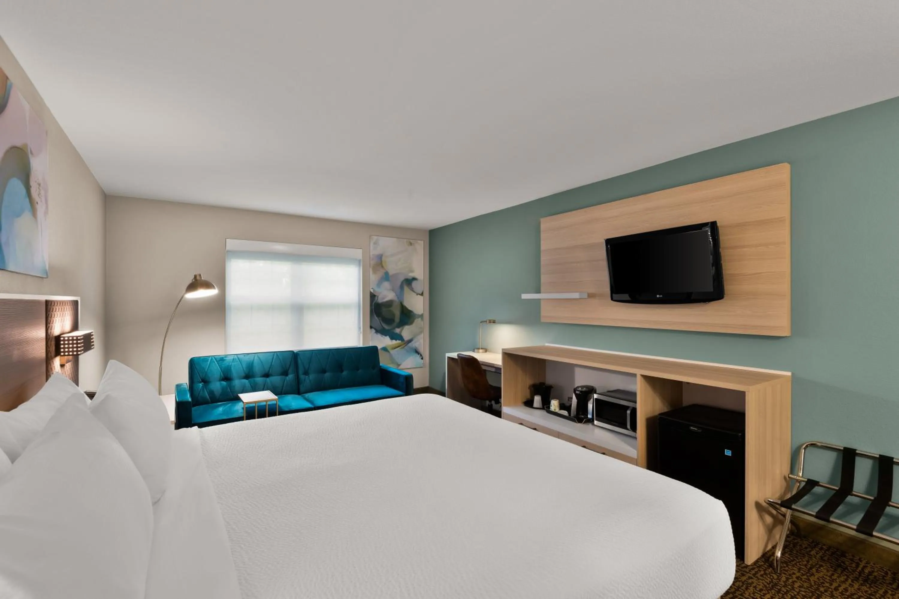 Bed in Wyndham Garden Galena Hotel & Day Spa