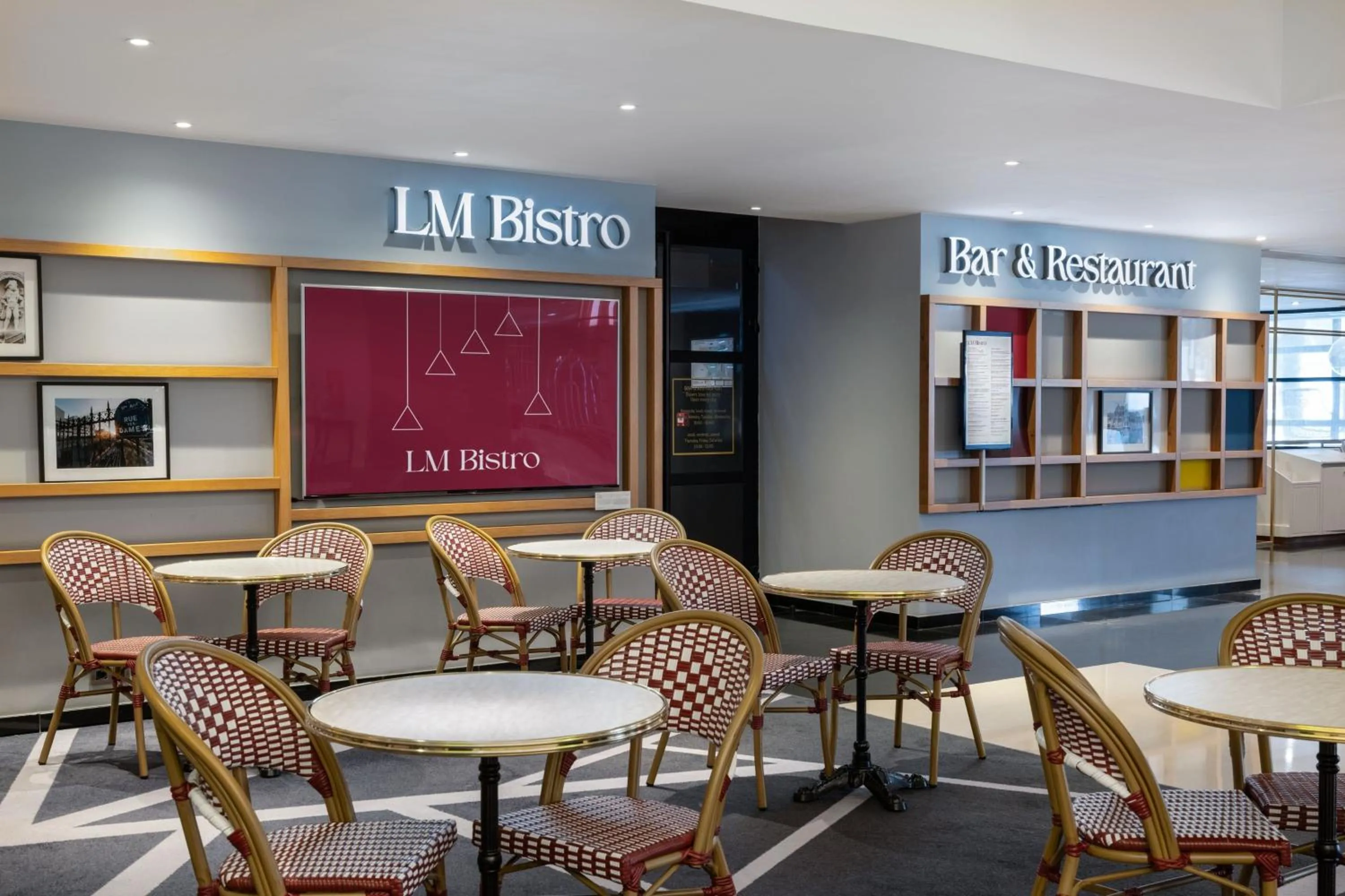 Restaurant/places to eat in Le Méridien Paris Arc De Triomphe