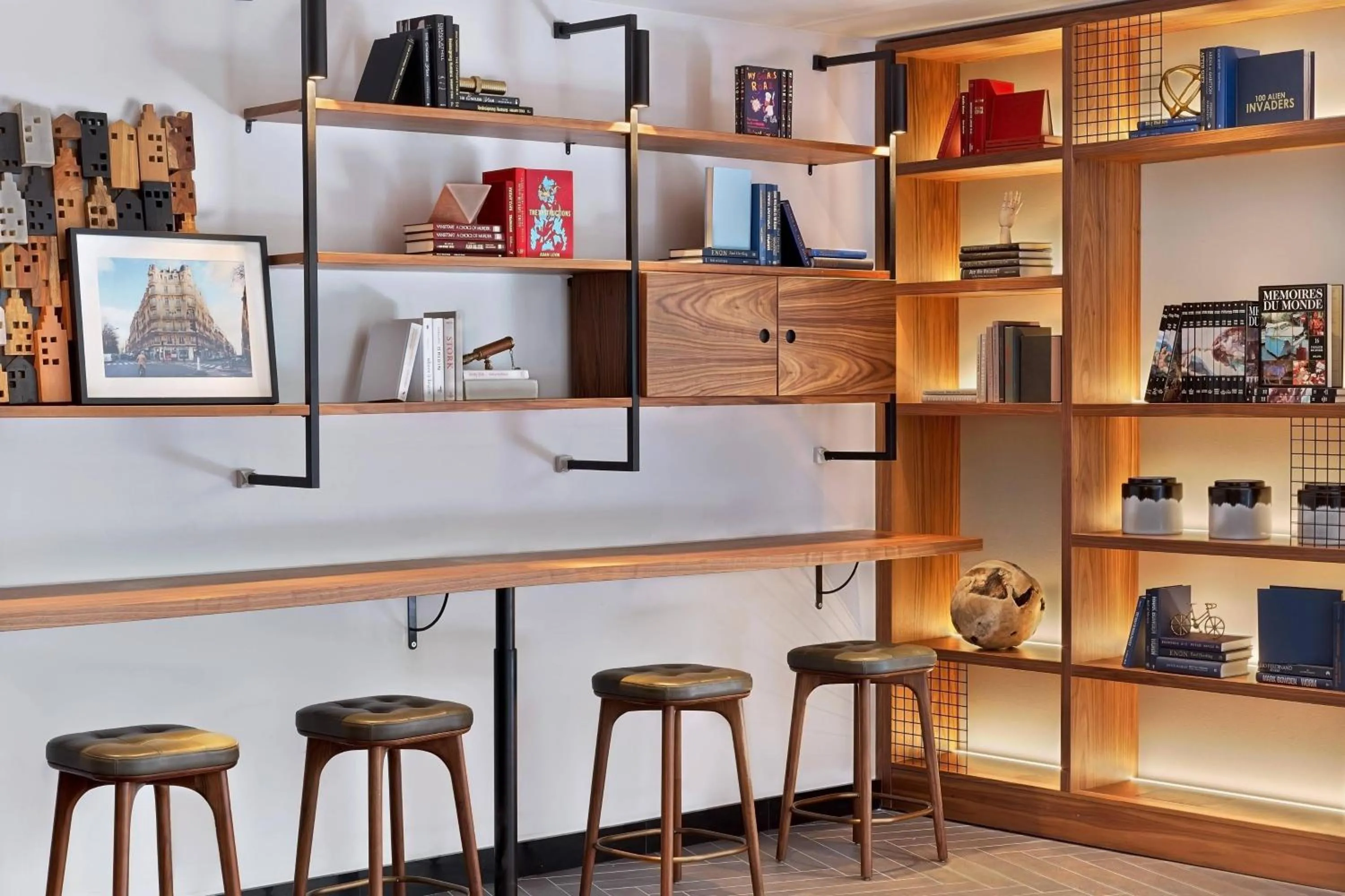 Lobby or reception in Le Méridien Paris Arc De Triomphe