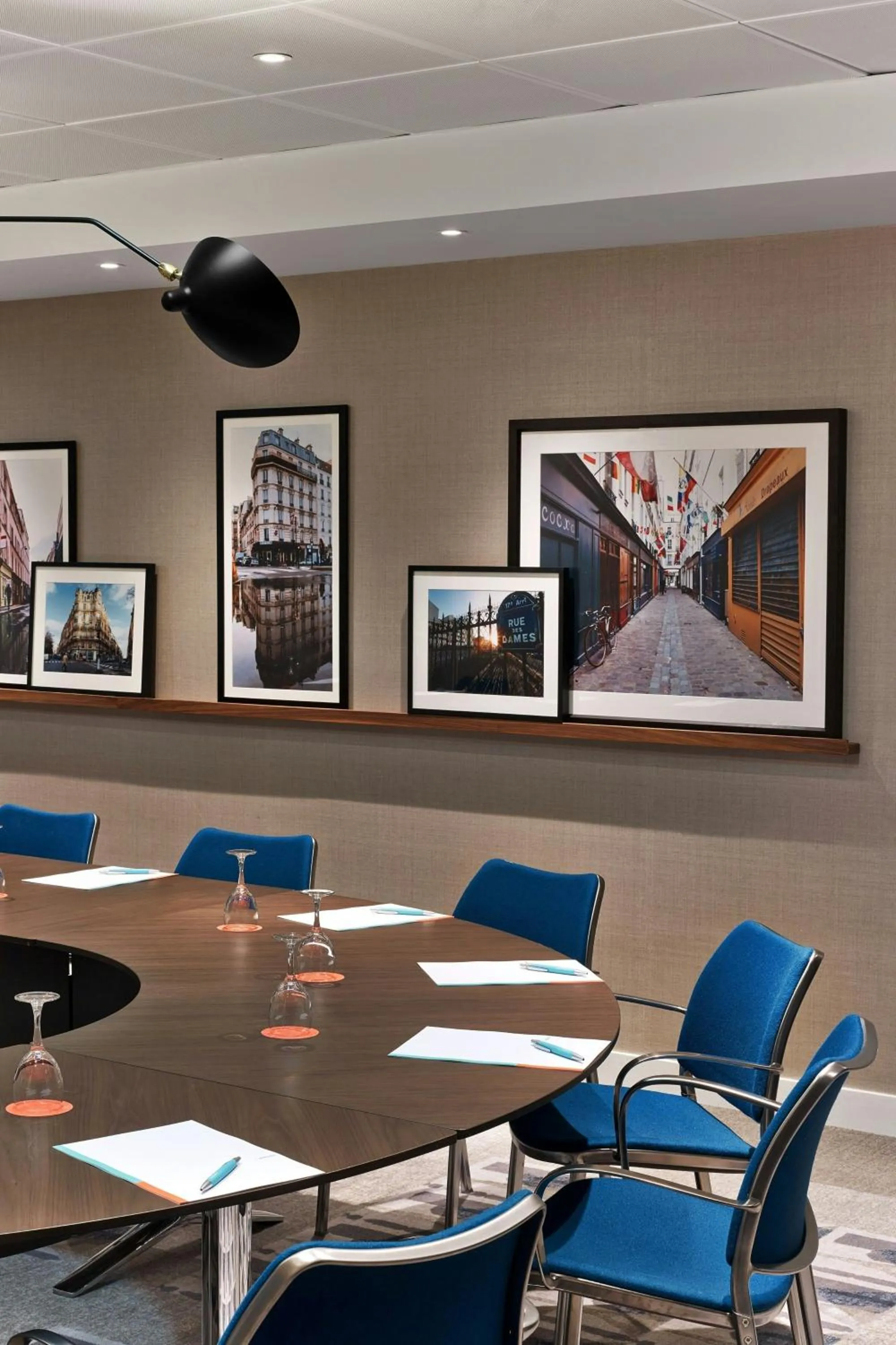 Meeting/conference room in Le Méridien Paris Arc De Triomphe