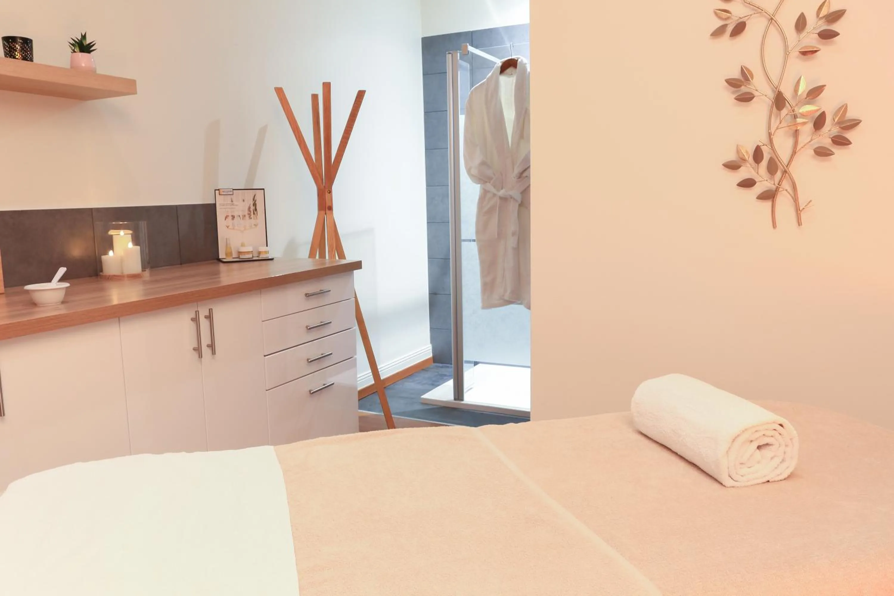 Spa and wellness centre/facilities in Hôtel Château de l'ile