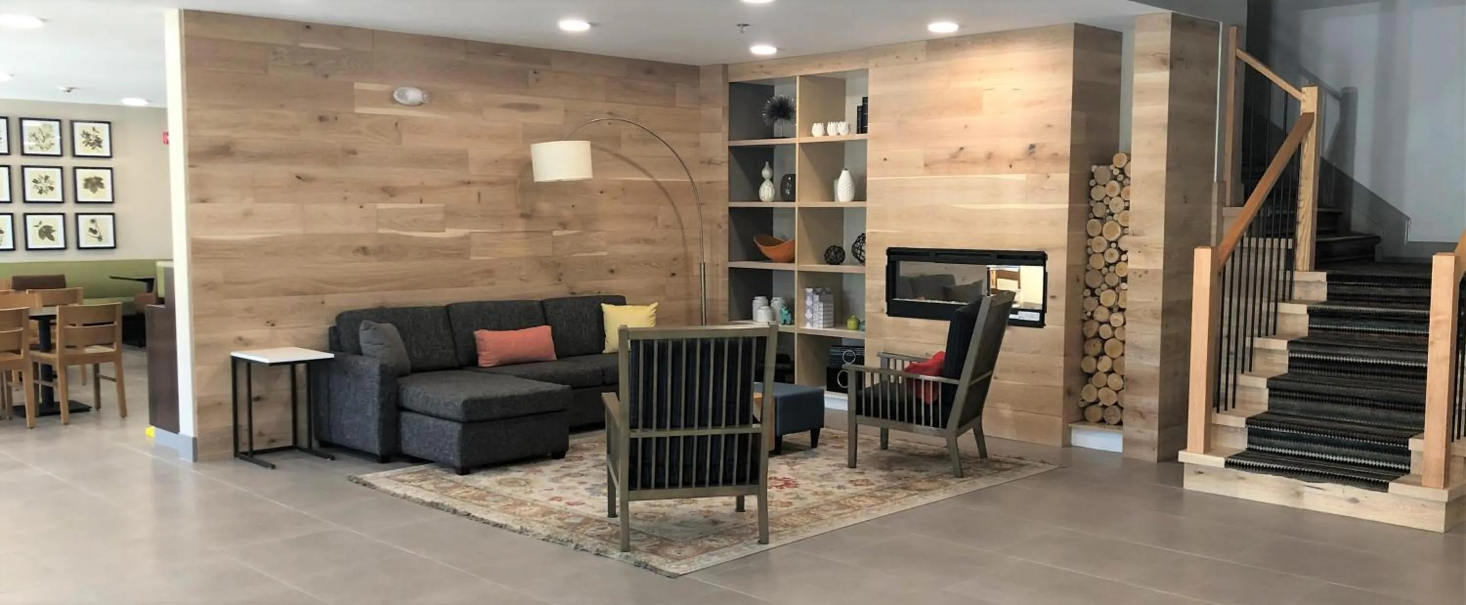 Lobby or reception in Country Inn & Suites by Radisson, Stone Mountain, GA