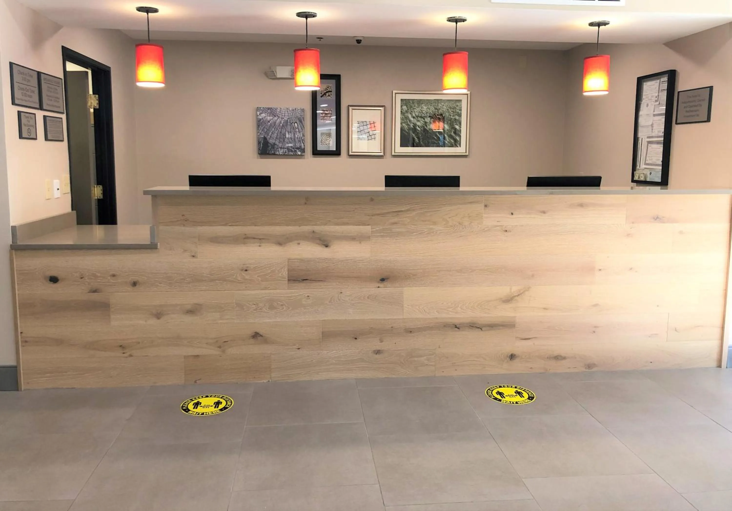 Property building in Country Inn & Suites by Radisson, Stone Mountain, GA