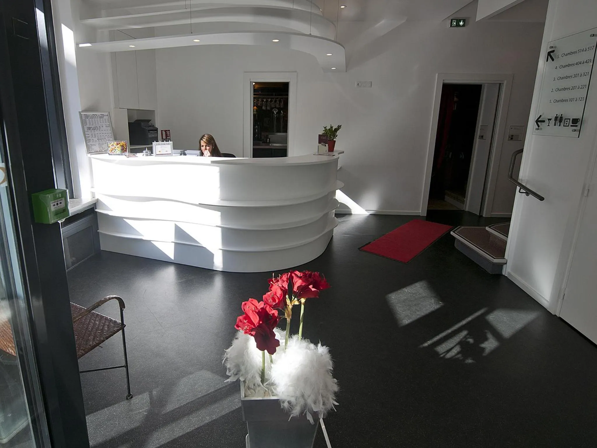 Lobby or reception in Hôtel le Grillon
