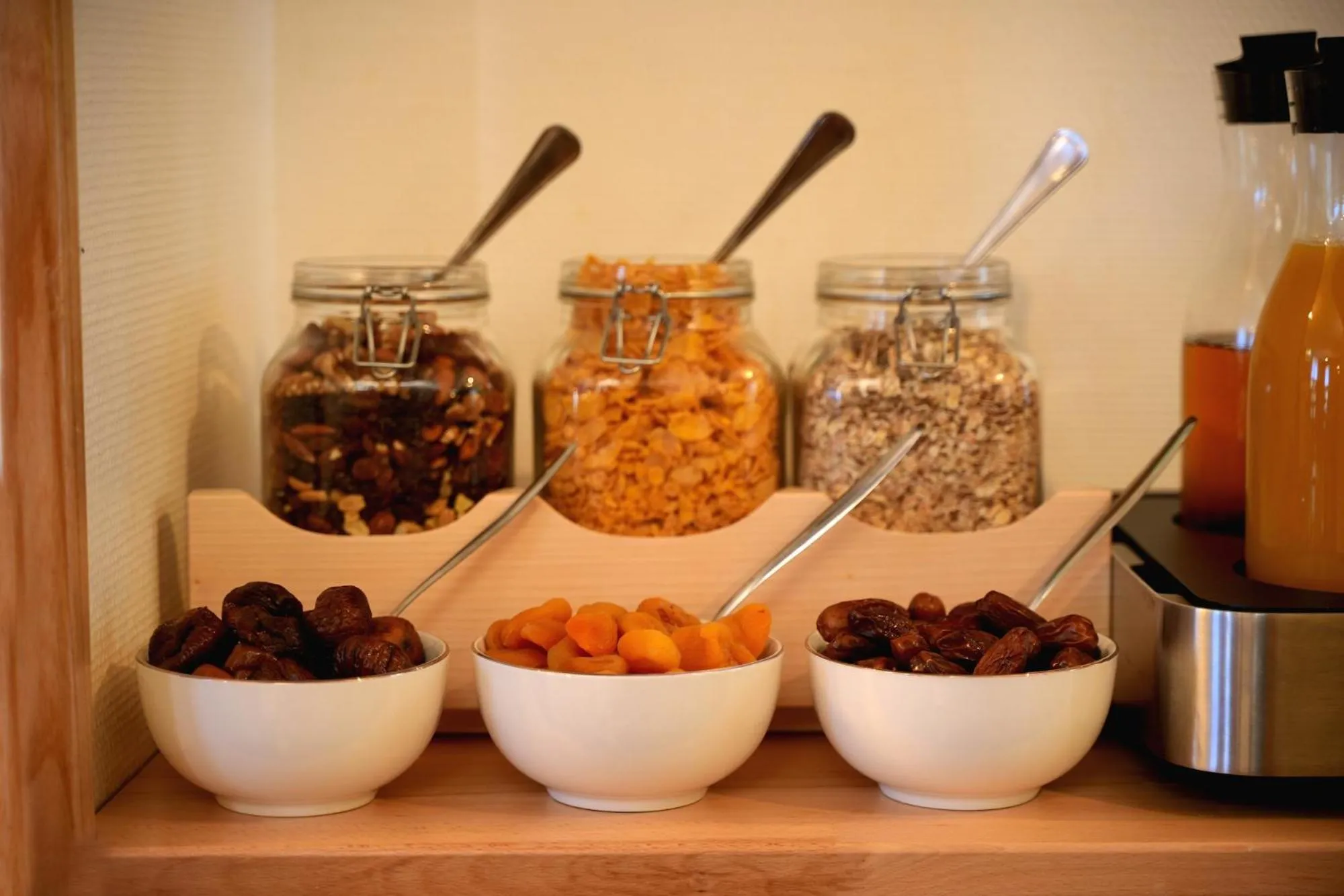 Breakfast in Hôtel le Grillon