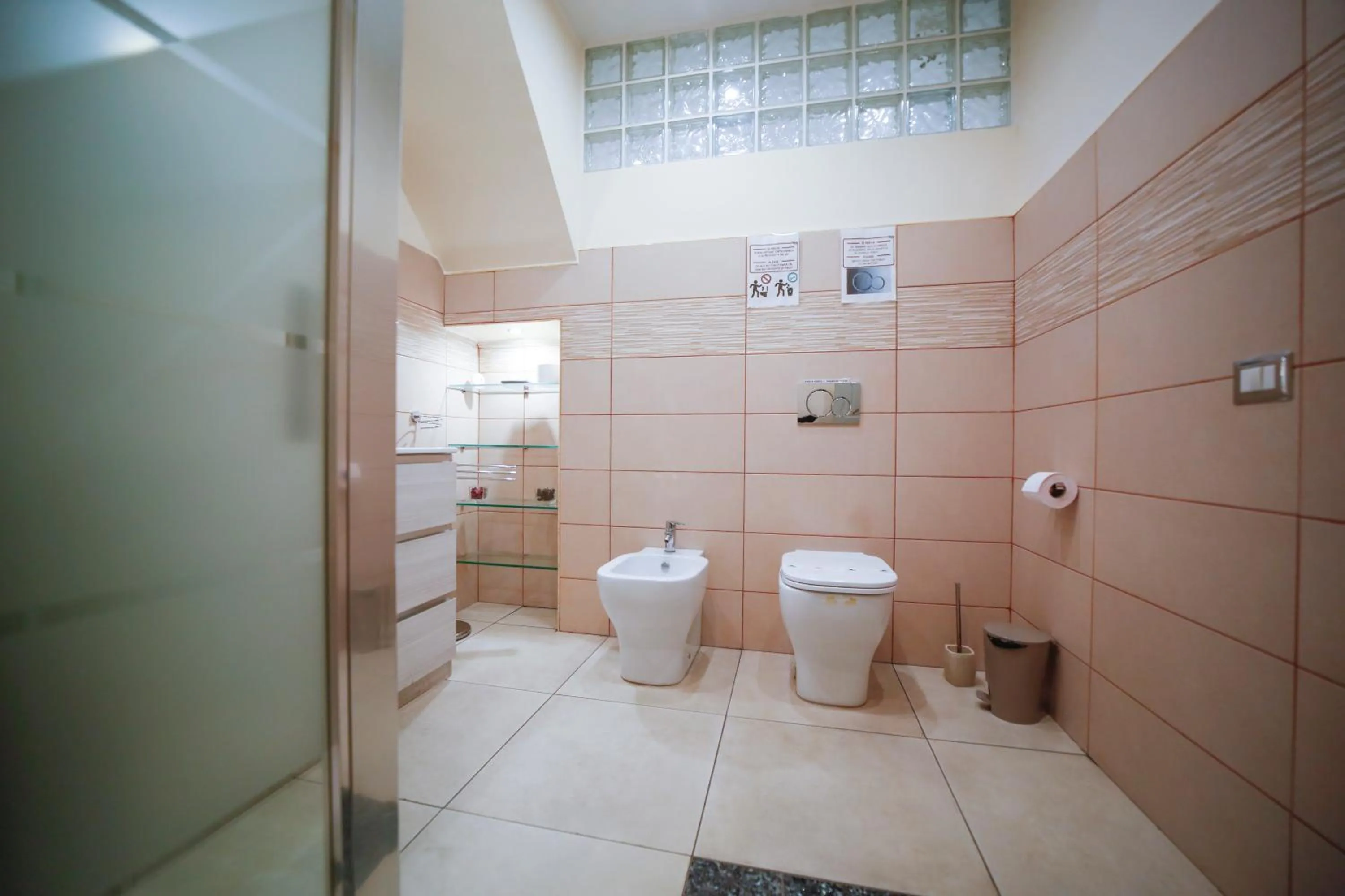 Shower in La casa di Marcello