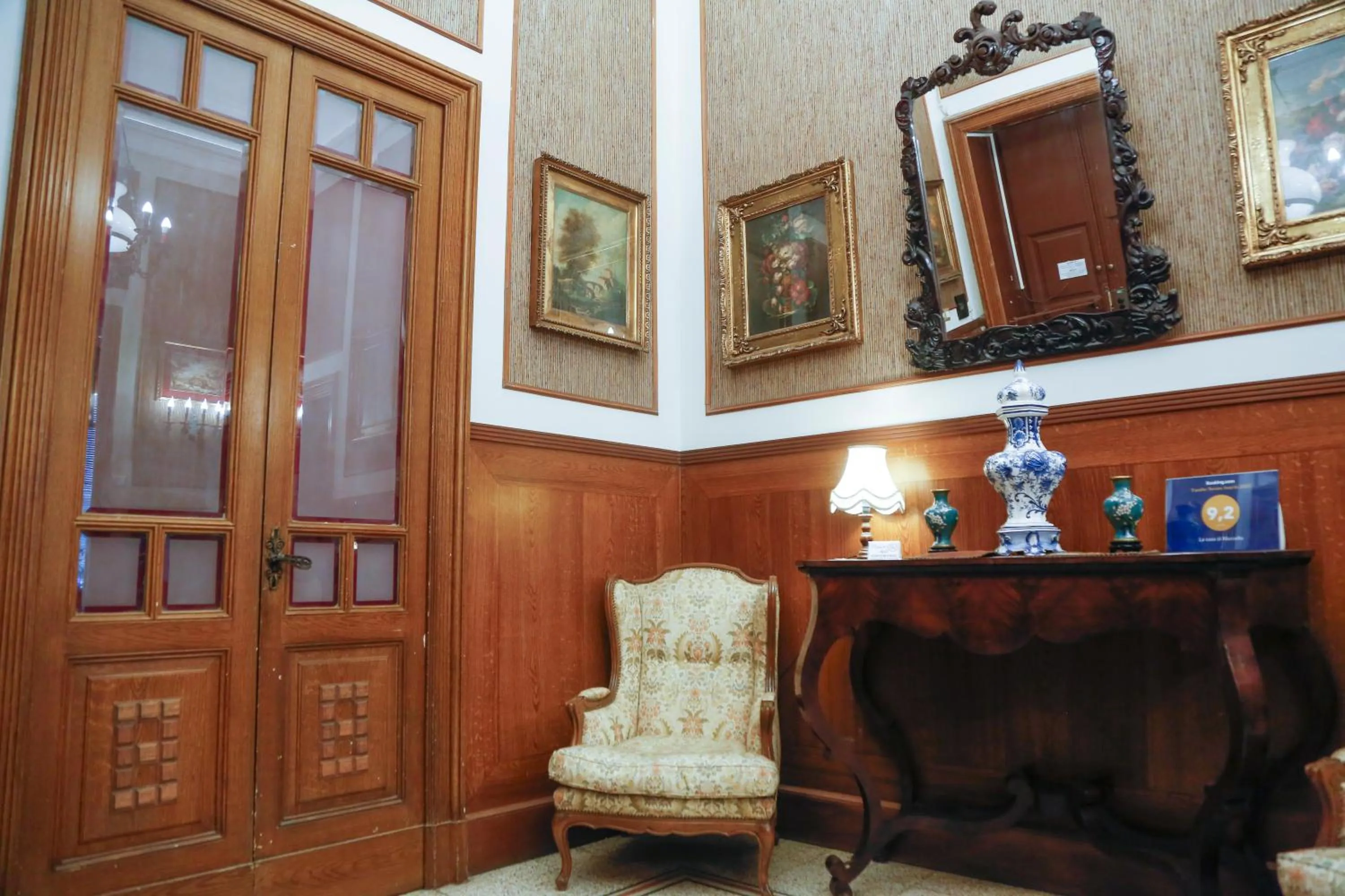 Facade/entrance in La casa di Marcello