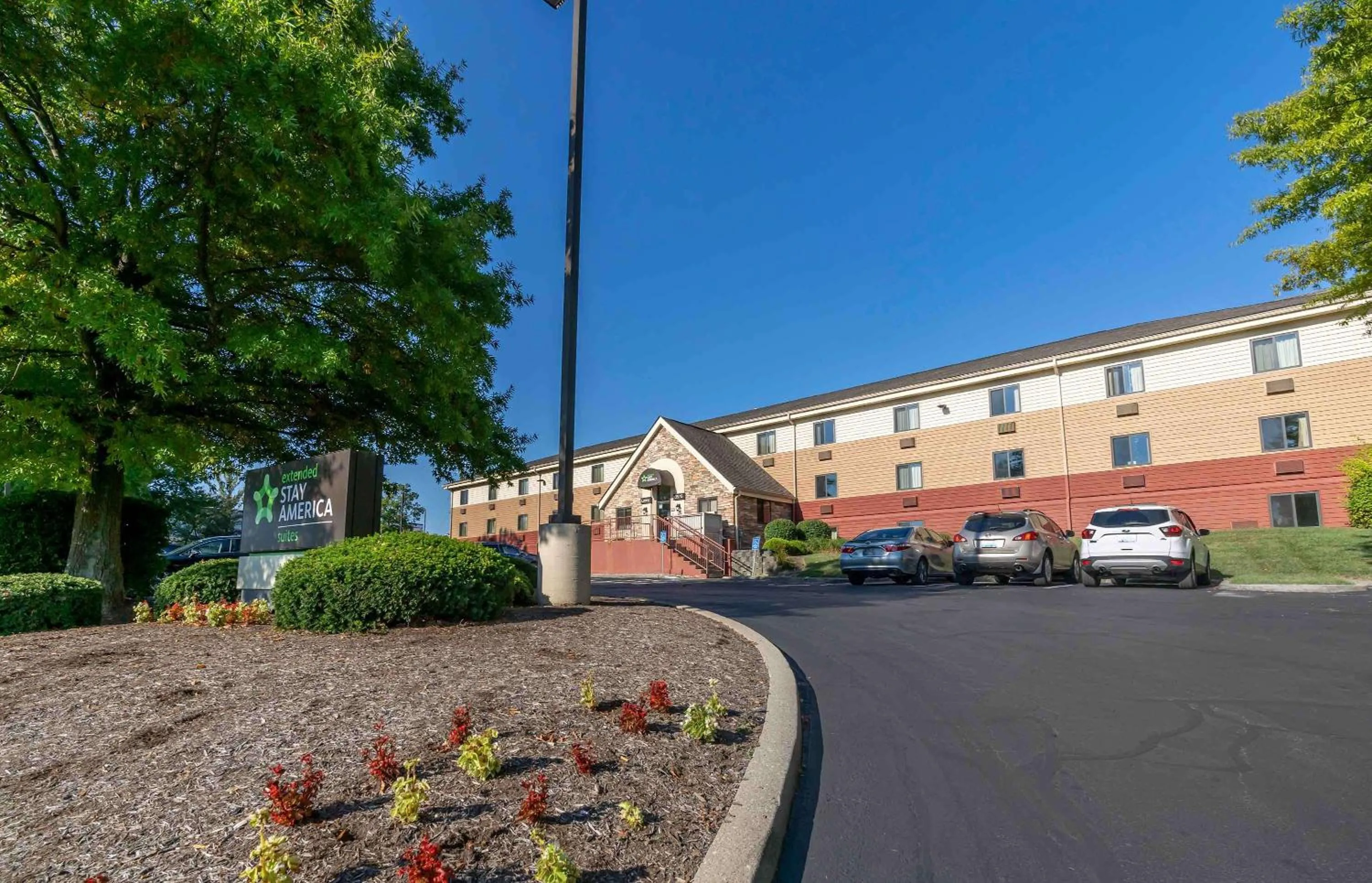 Property building in Extended Stay America Suites - Lexington - Tates Creek