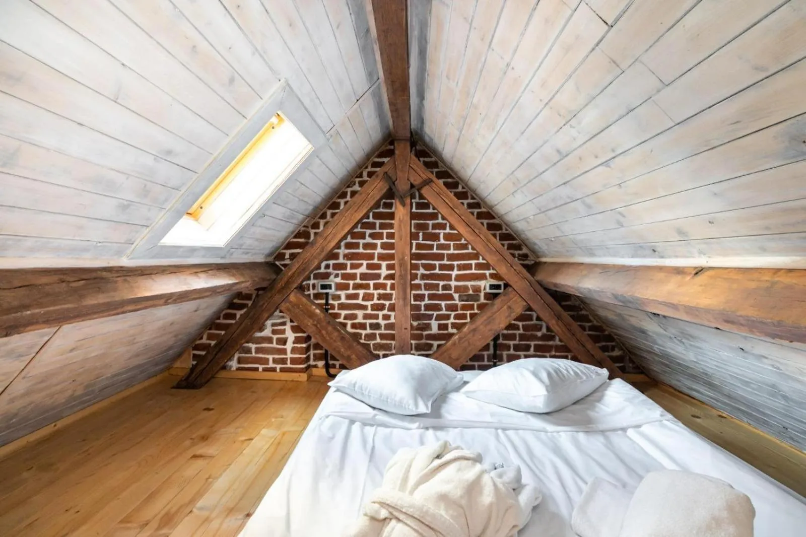Bed in Lascar Catargiu Villa