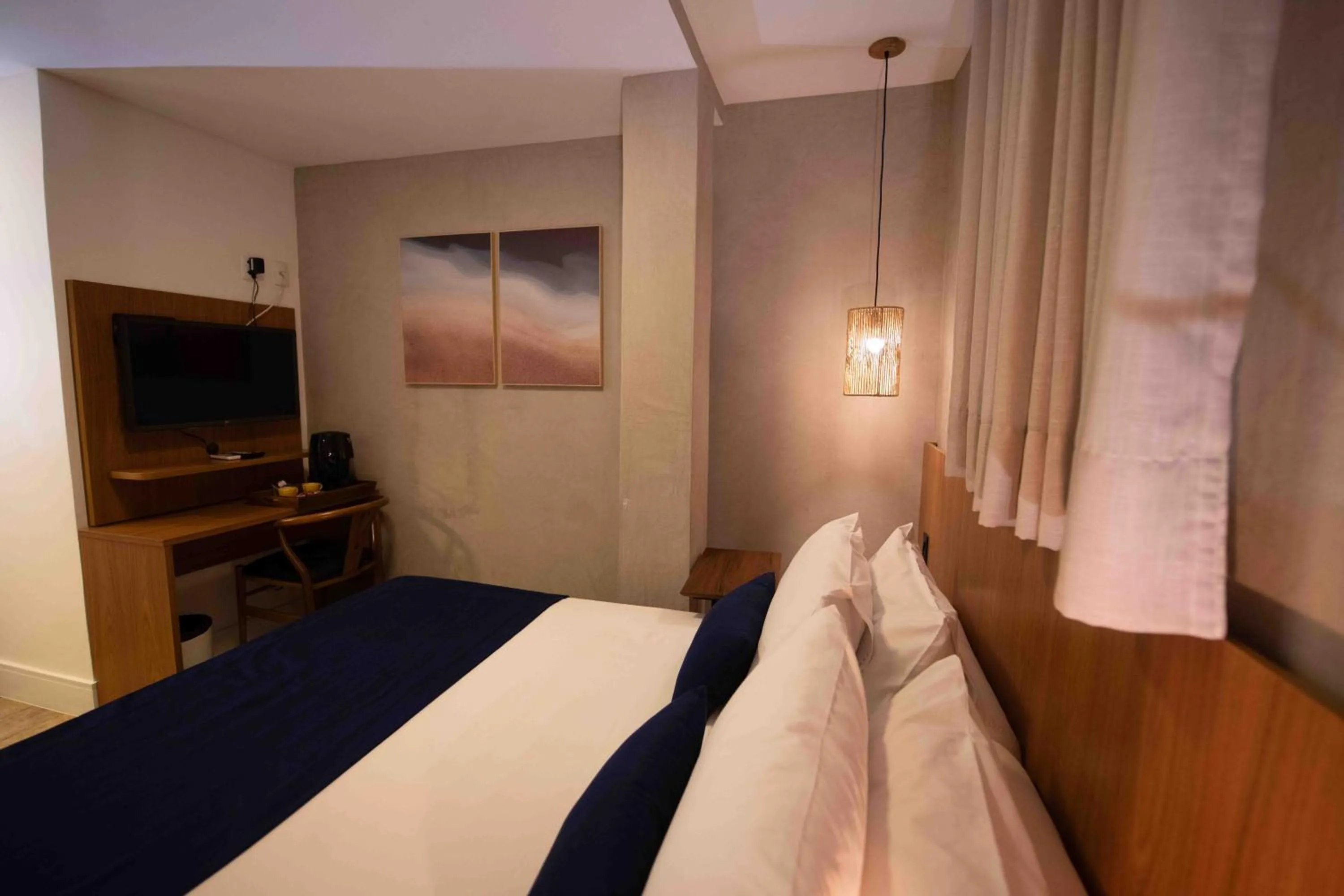 Bedroom, Bed in Leblon Design Hotel