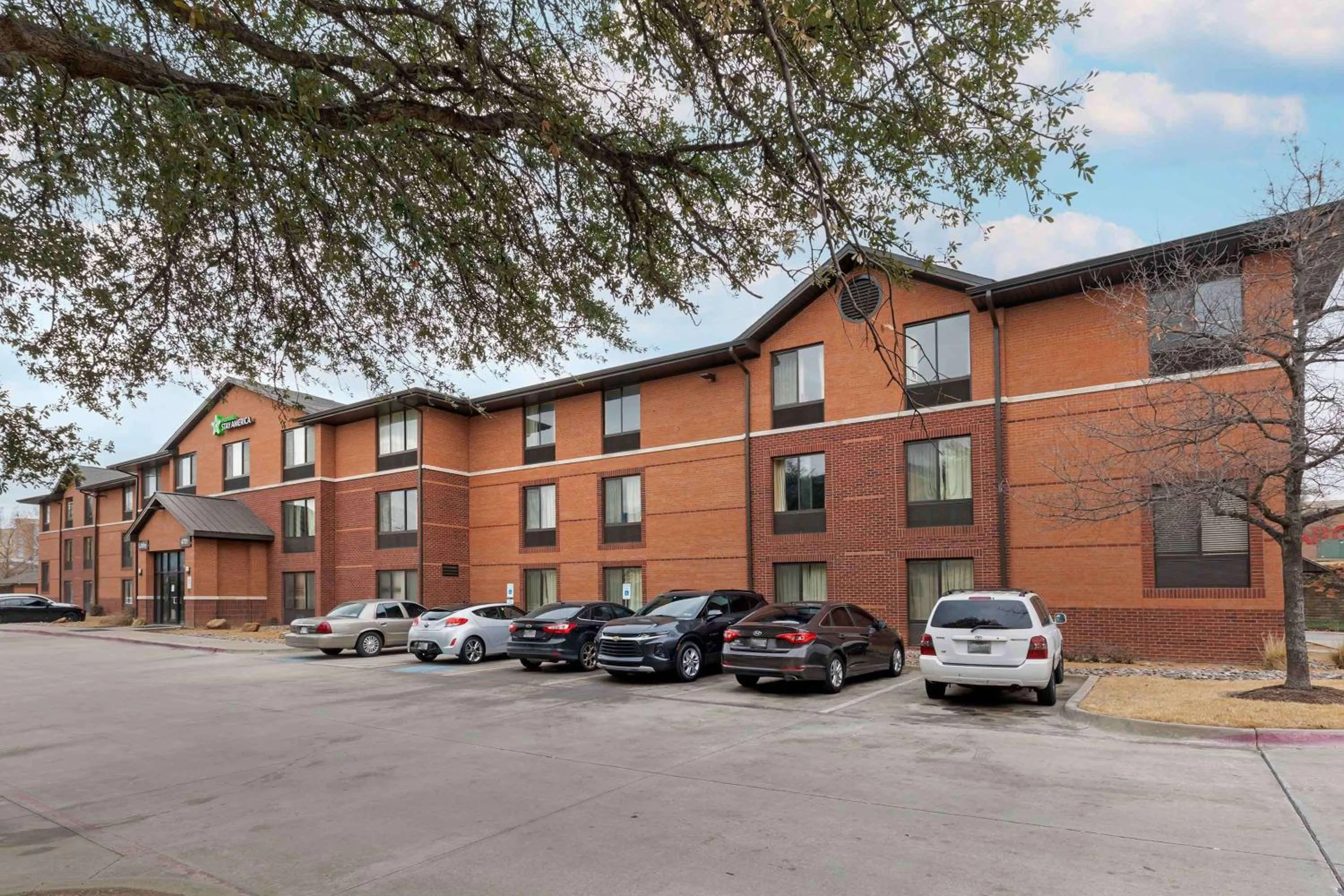 Property building in Extended Stay America Suites - Fort Worth - Southwest