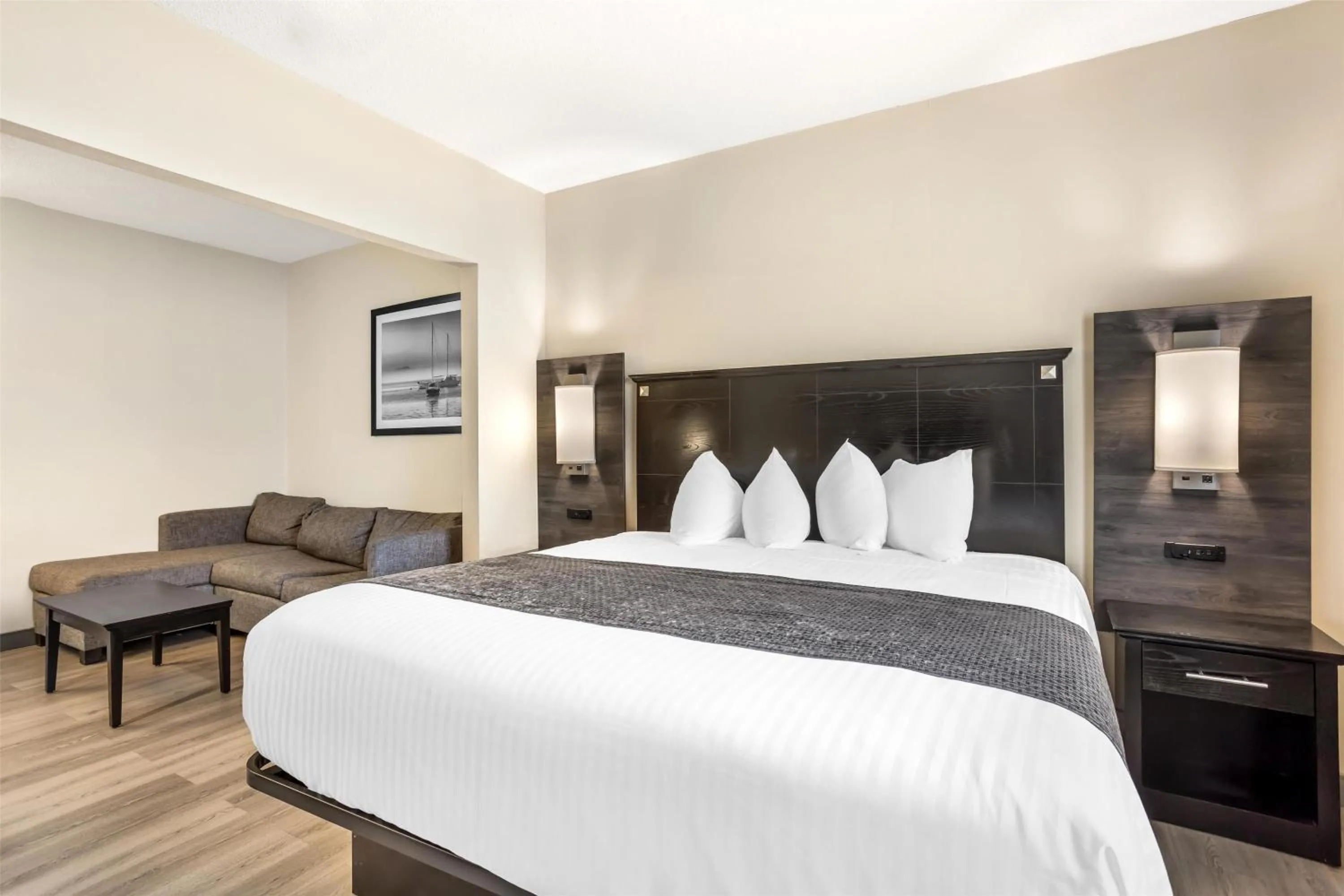 Bedroom, Bed in Best Western Bar Harbour Inn