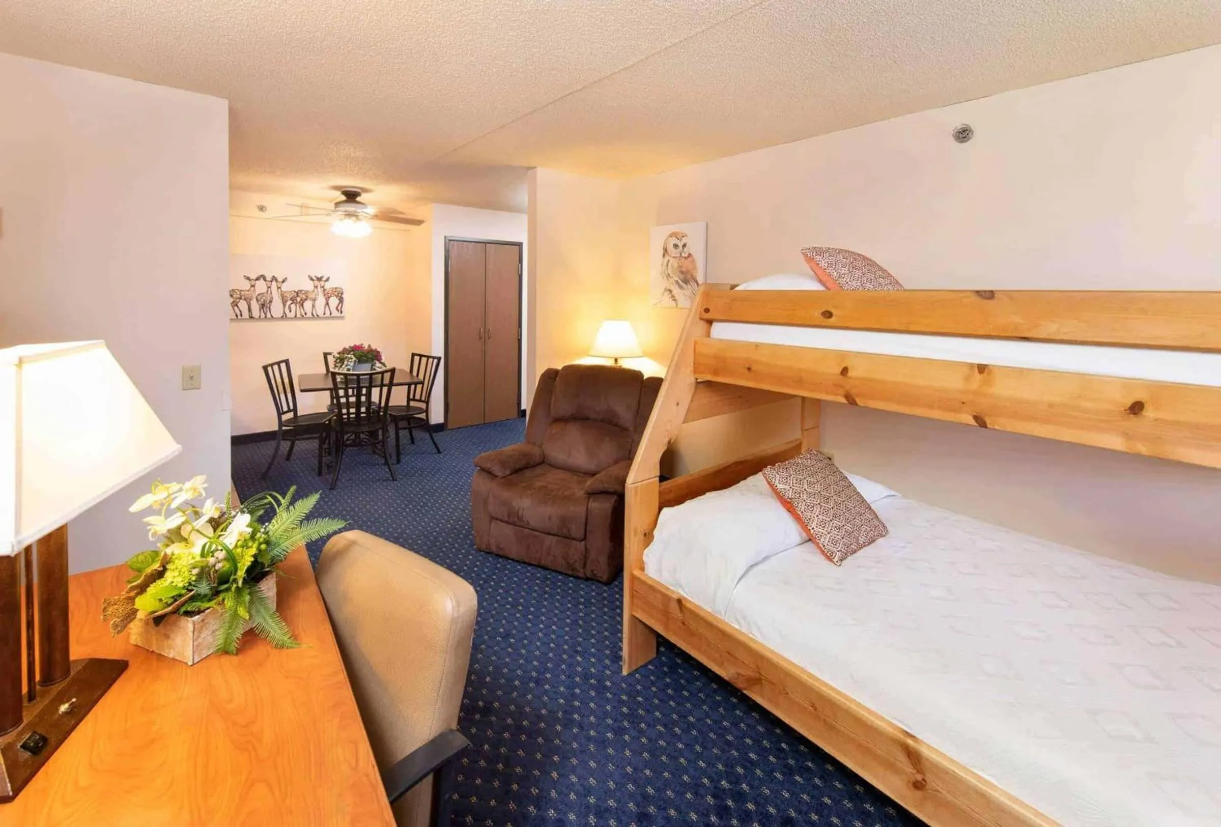 Bed in Hotel Glenwood Springs