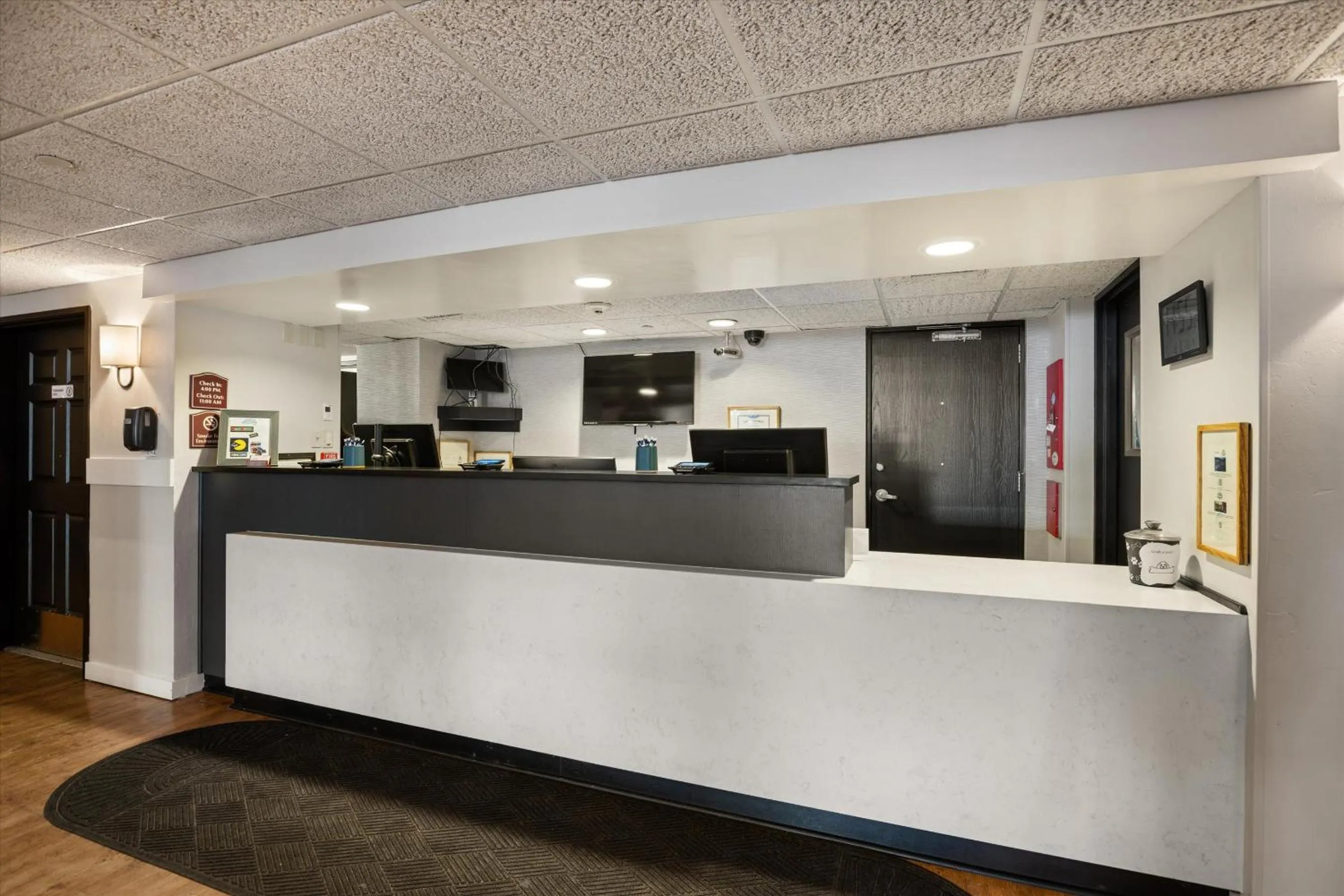 Lobby or reception in Hotel Glenwood Springs