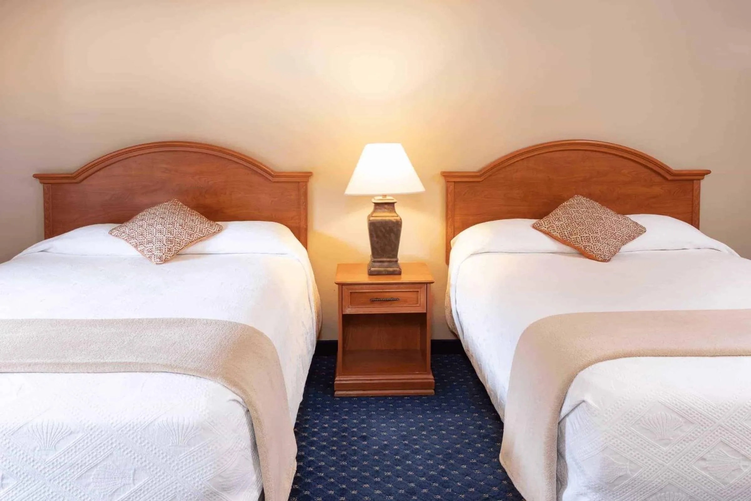 Bed in Hotel Glenwood Springs