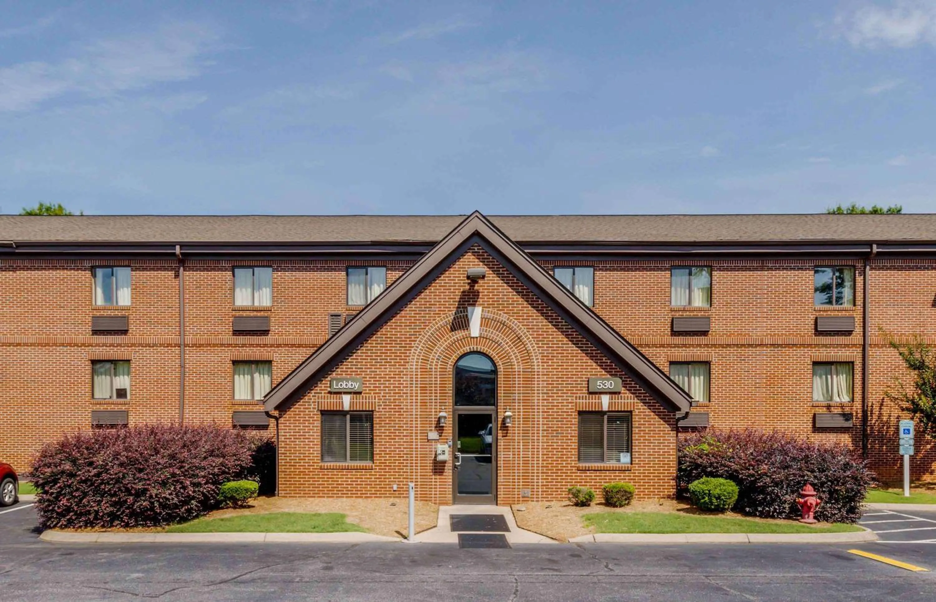 Property building in Extended Stay America Select Suites - Greenville - Haywood Mall