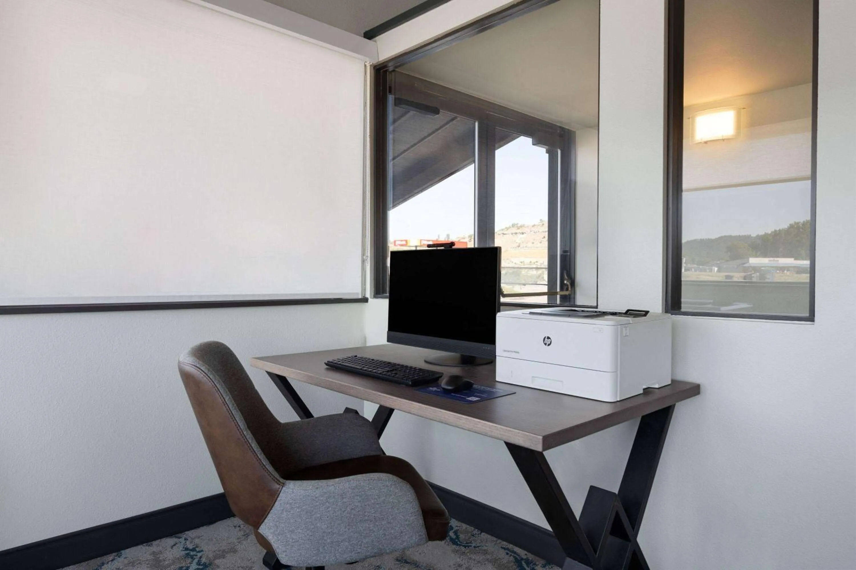 Business facilities in Super 8 by Wyndham Columbus