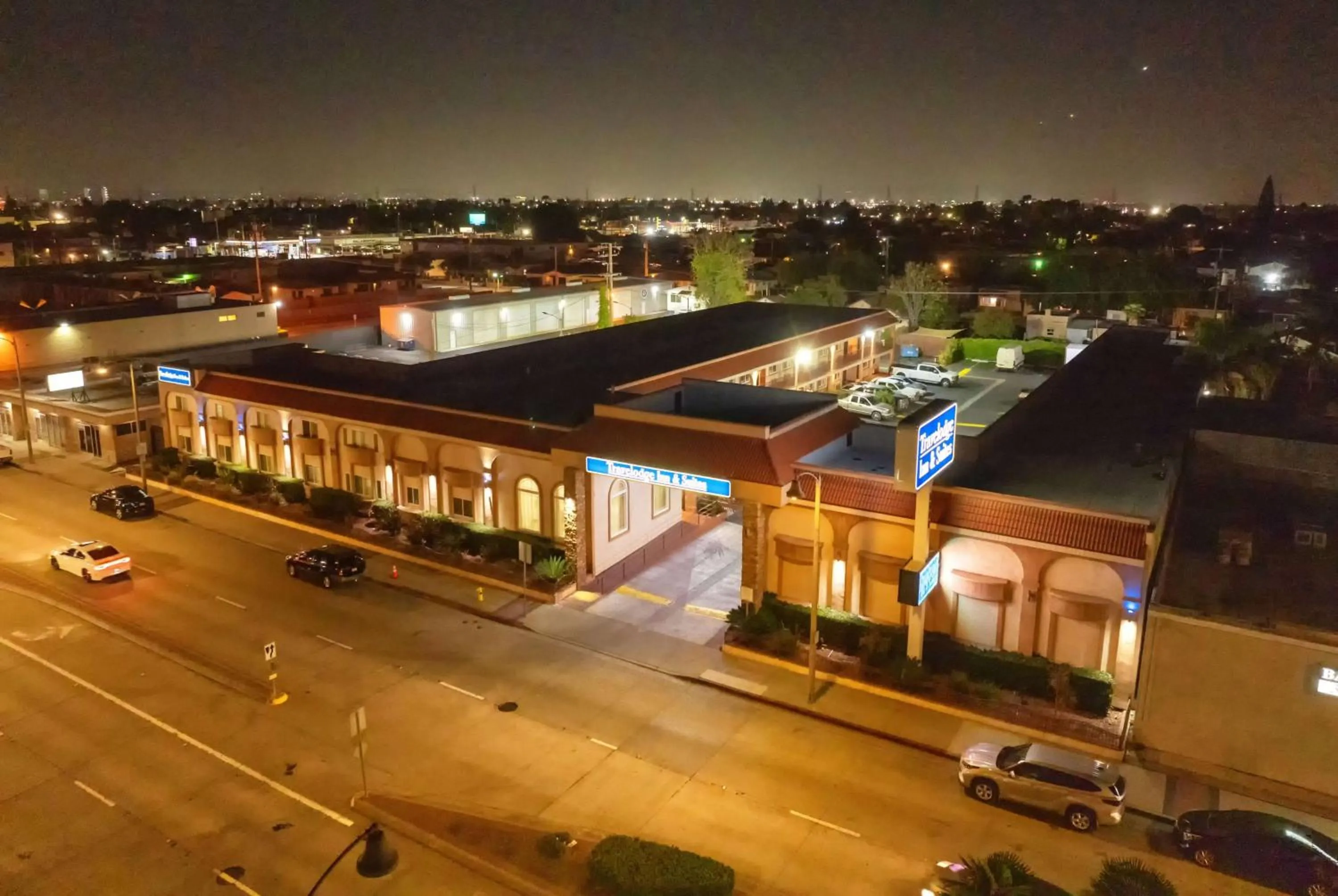 Property building in Travelodge Inn & Suites by Wyndham Bell Los Angeles Area