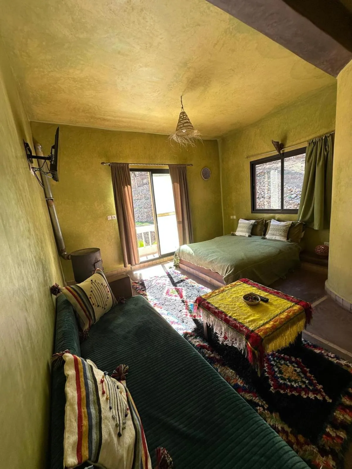 Photo of the whole room, Bed in Atlas Tigmi