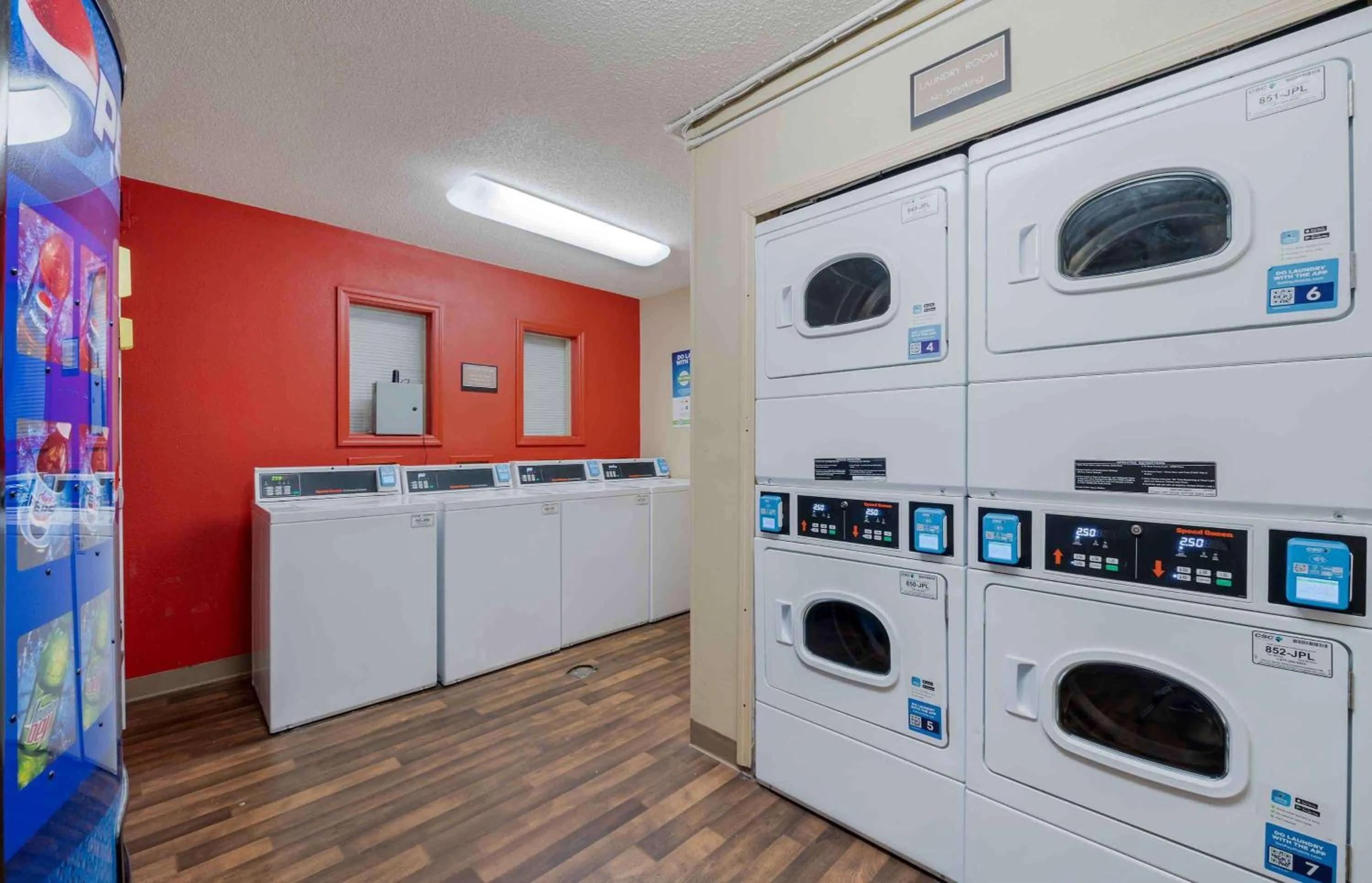 Property building in Extended Stay America Suites - Dayton - South