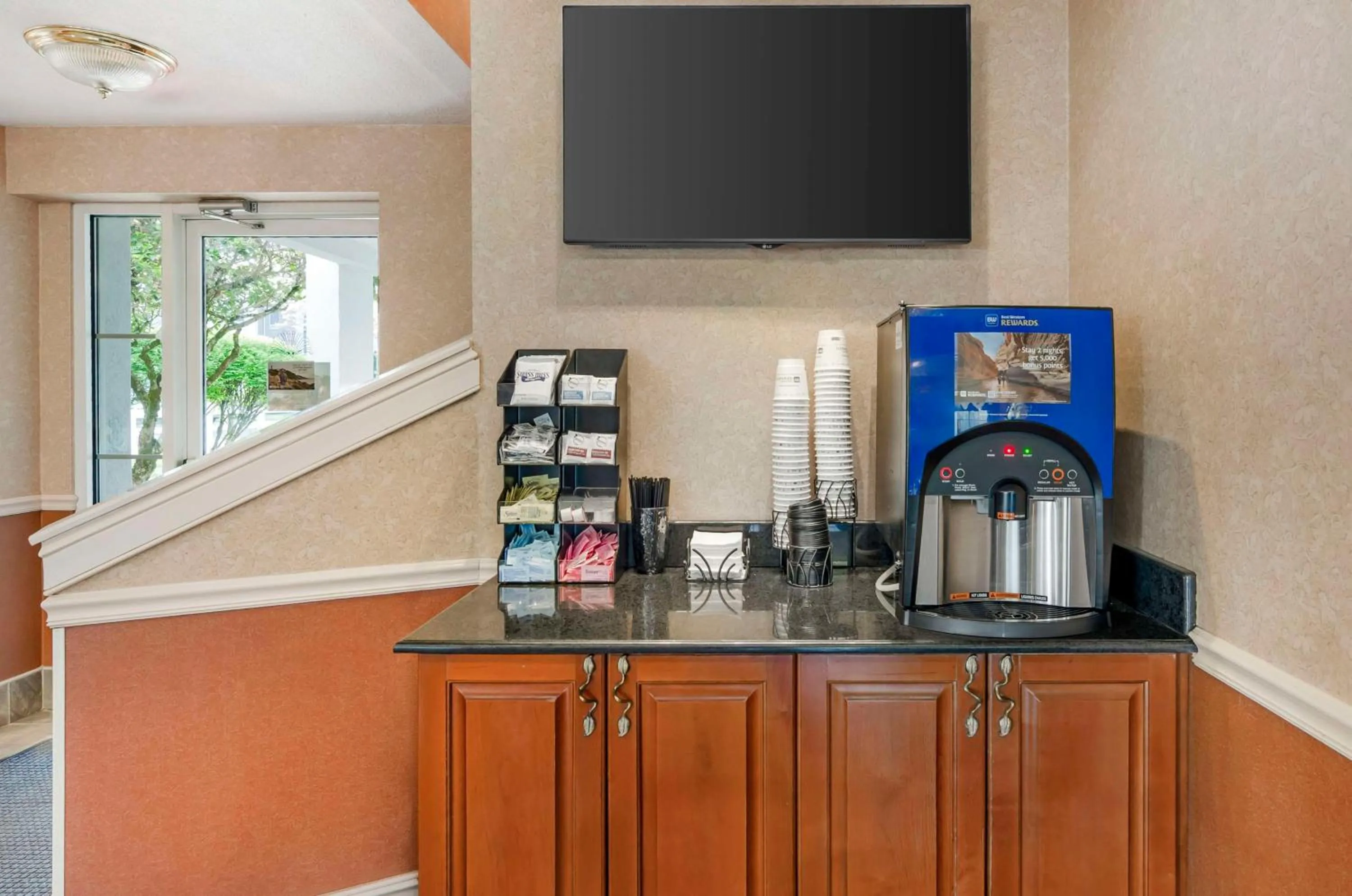 Breakfast in Best Western Lexington Inn