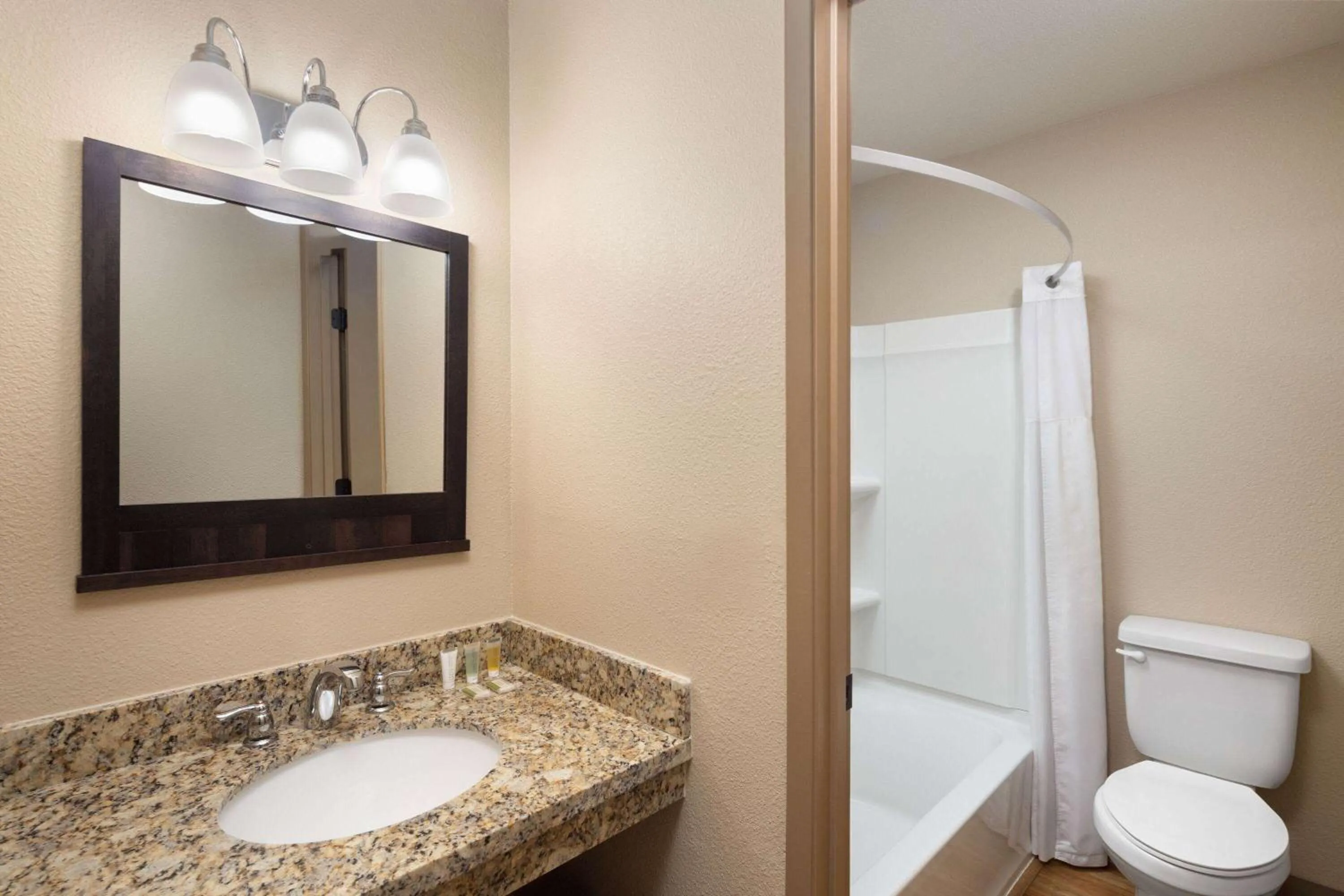 Bathroom in Super 8 by Wyndham Fallon