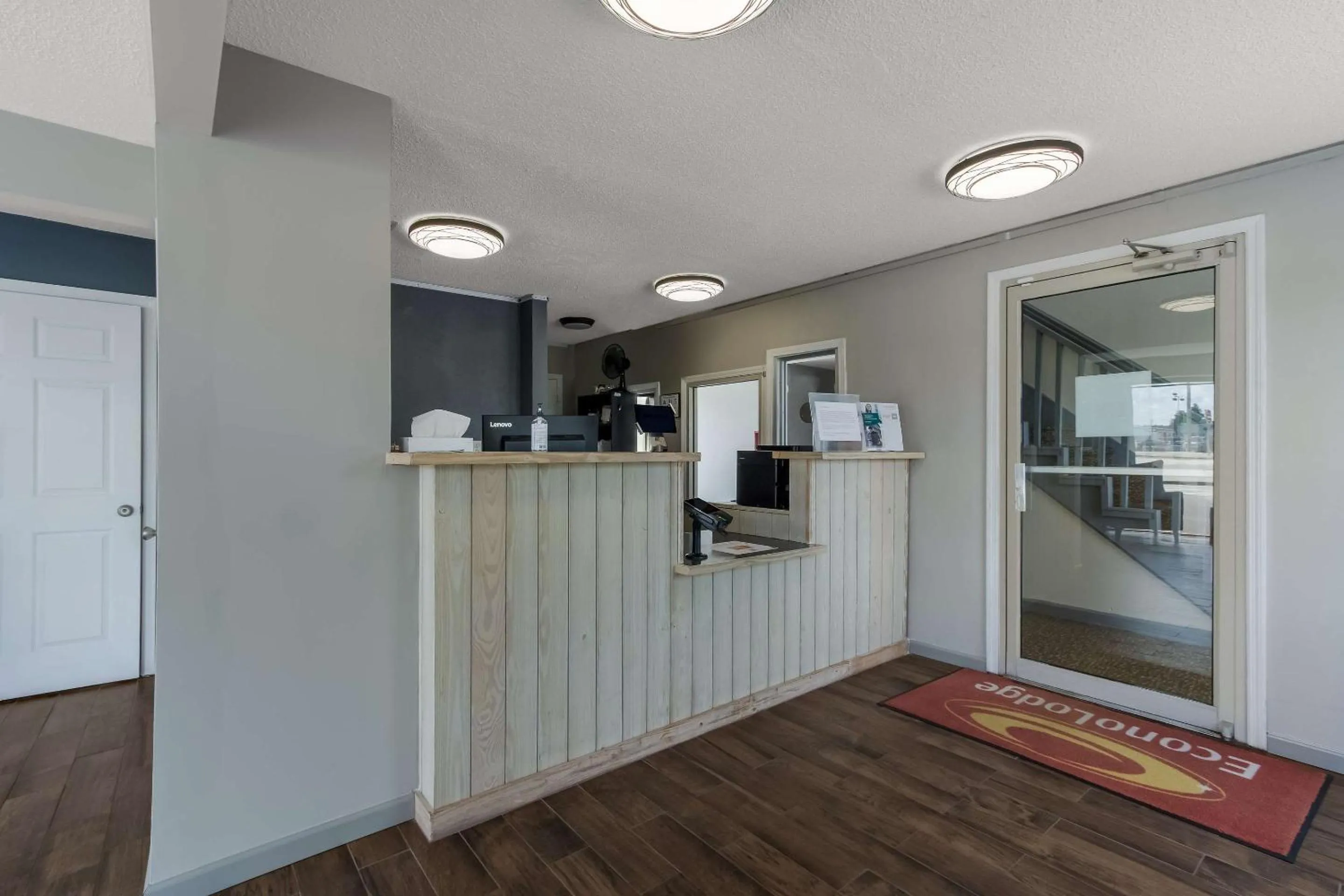 Lobby or reception in Econo Lodge Cherry Point