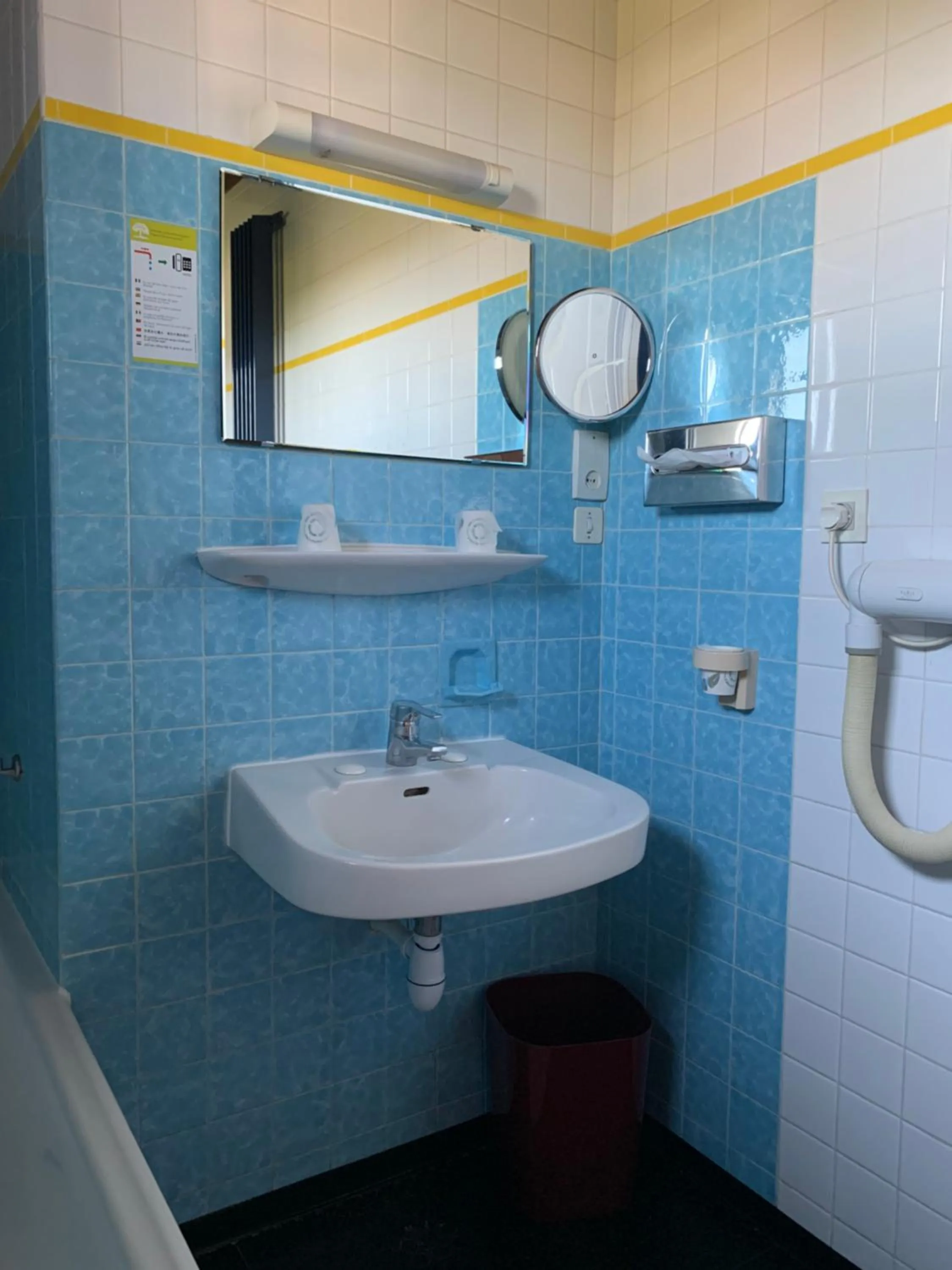 Bathroom in Hotel Arcantis Le Voltaire