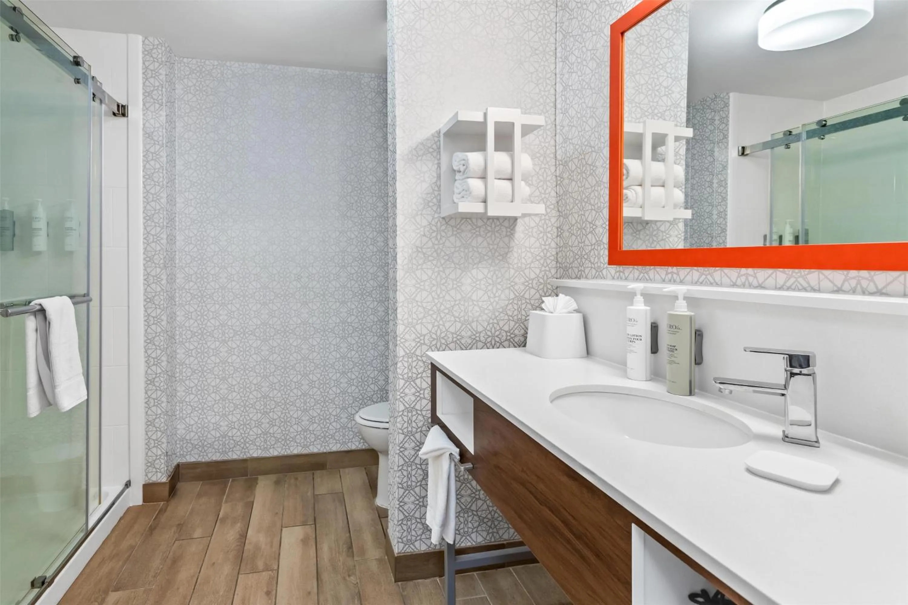 Bathroom in Hampton Inn & Suites Farmington