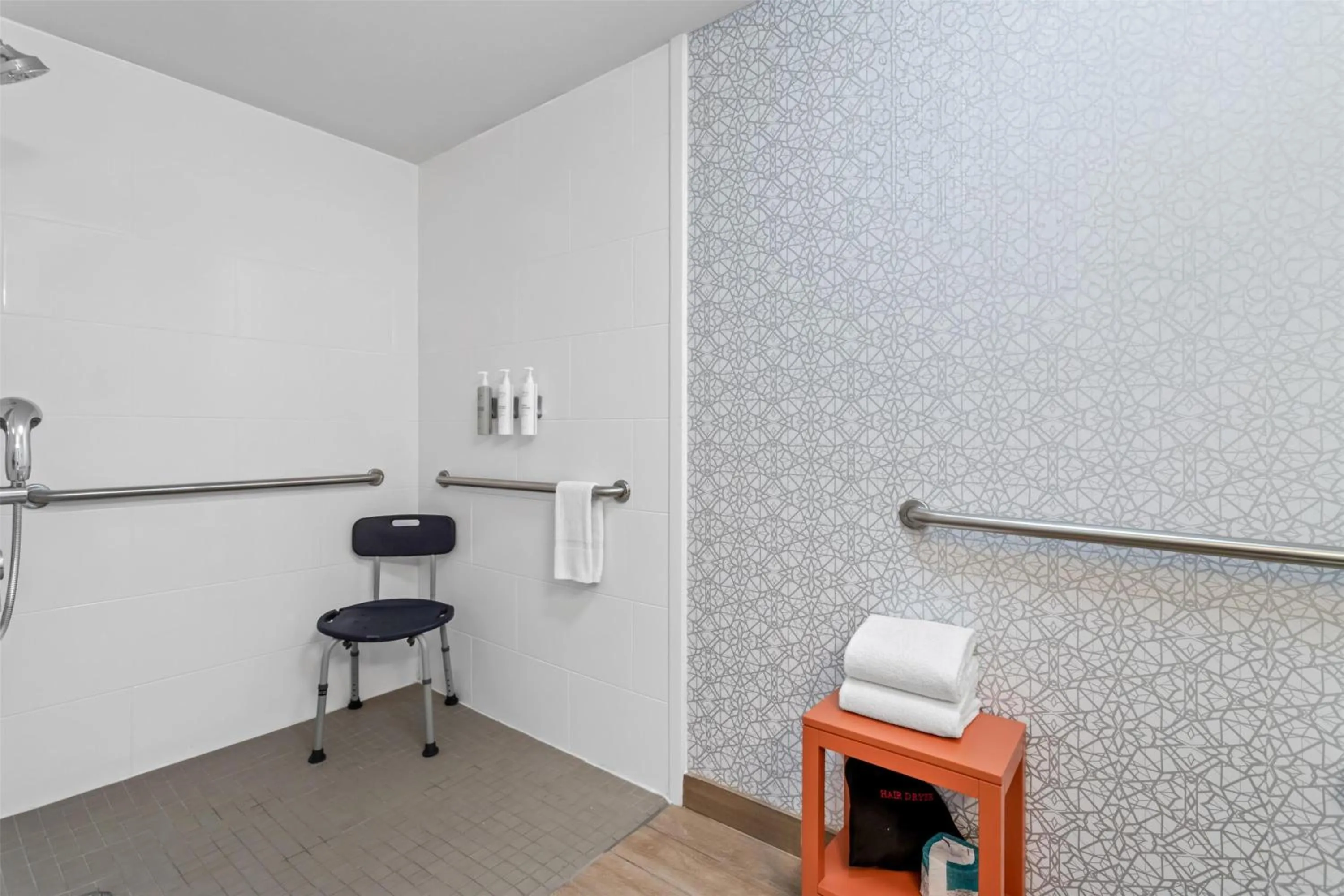 Bathroom in Hampton Inn & Suites Farmington