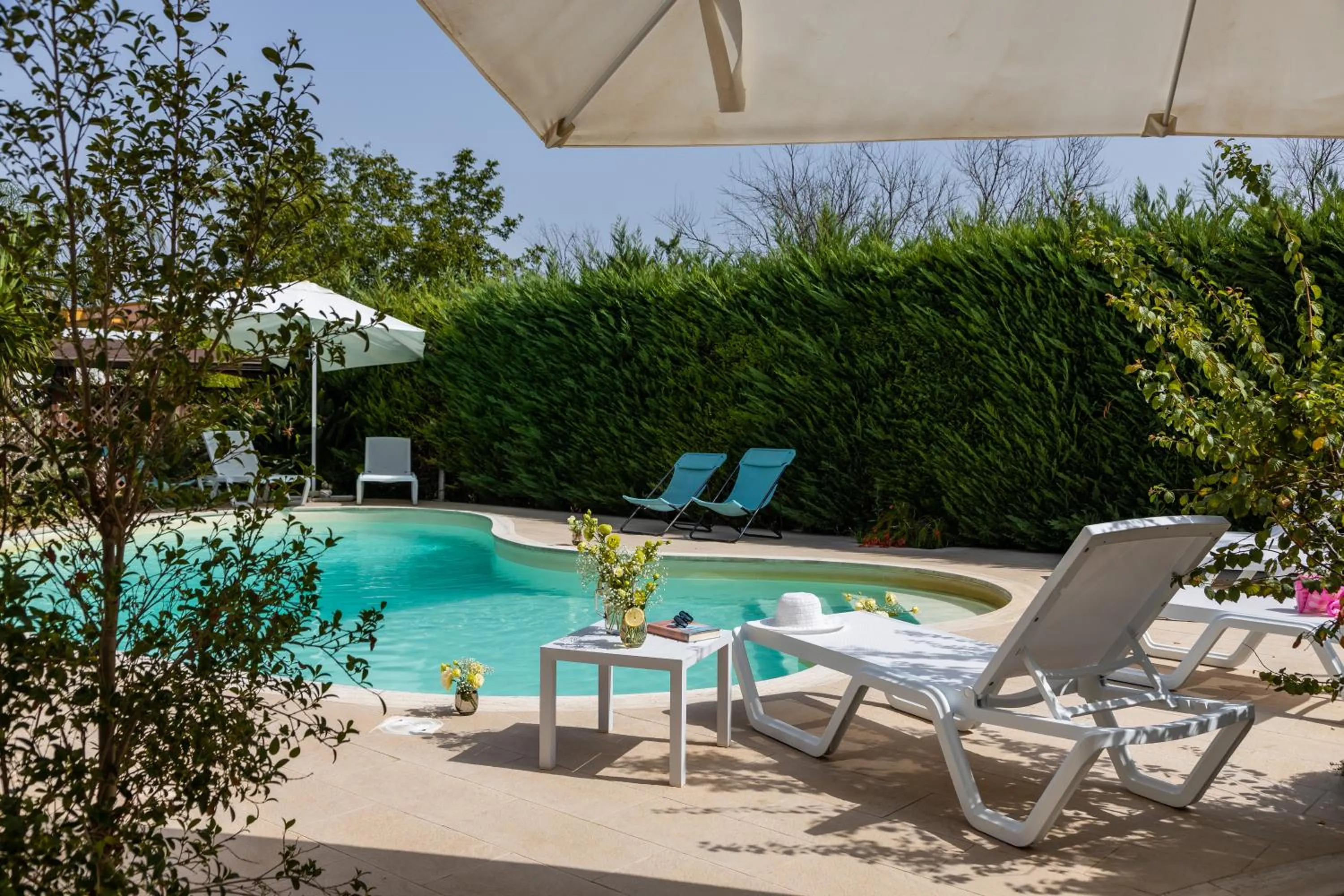 Swimming pool in La Collina di Montegrappa - Suites with Heated Private Pool - Suites with Shared Pool