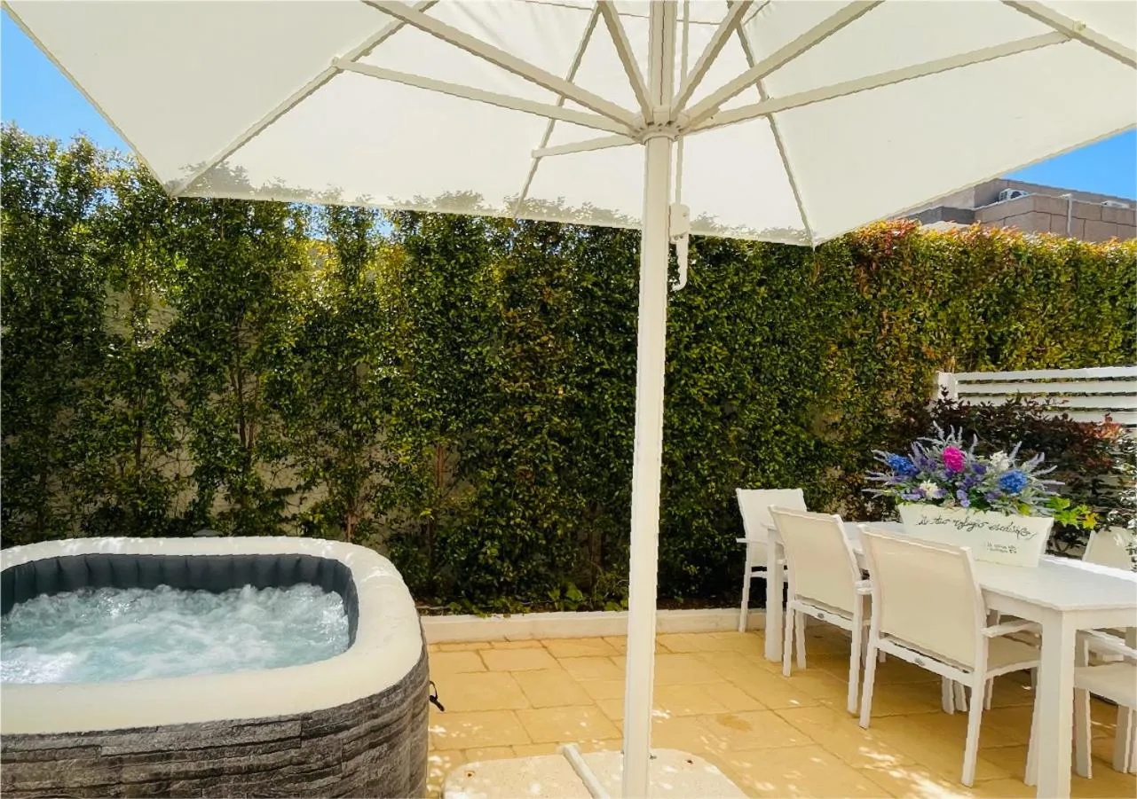 Patio in La Collina di Montegrappa - Suites with Heated Private Pool - Suites with Shared Pool