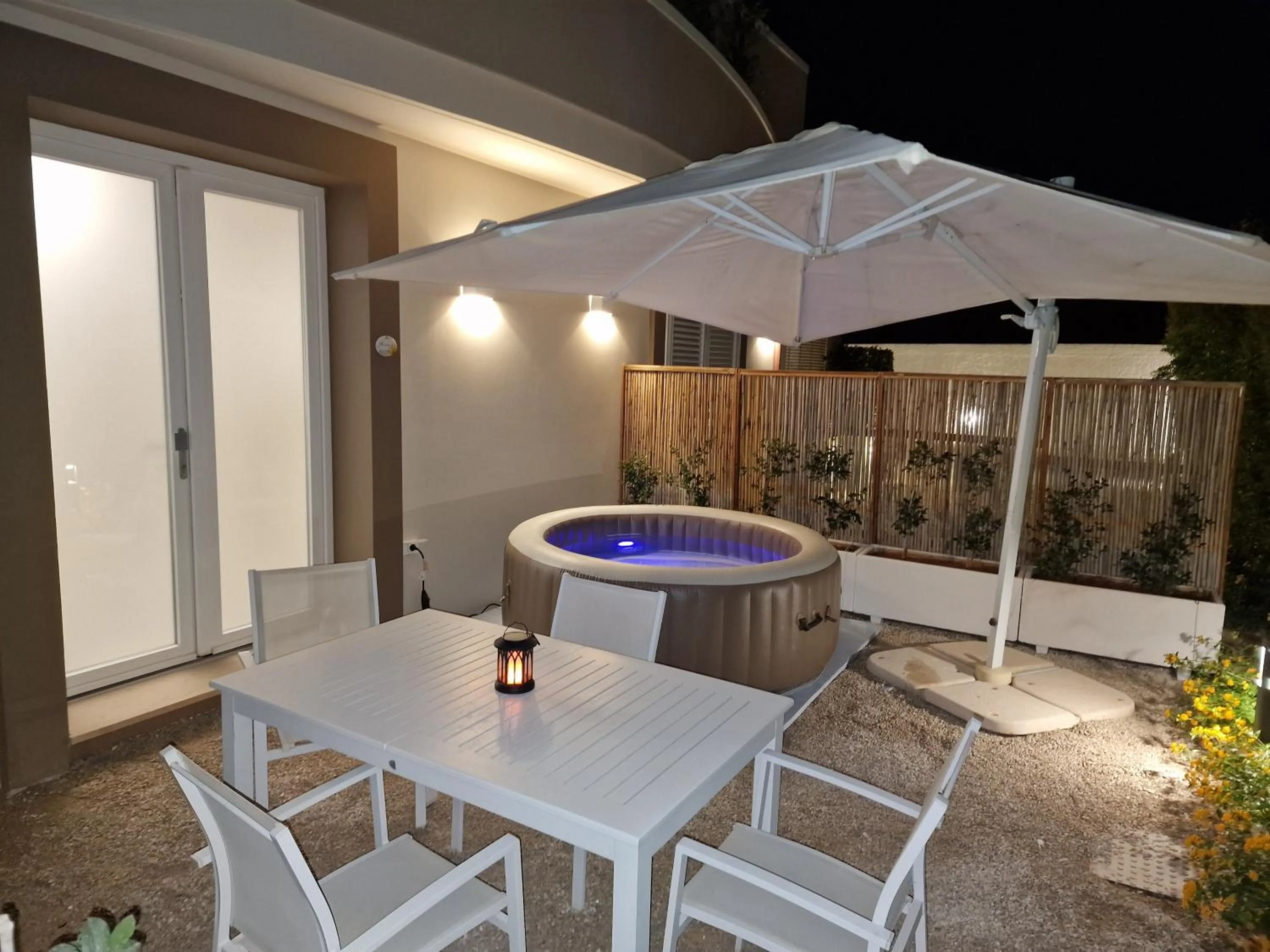 Patio in La Collina di Montegrappa - Suites with Heated Private Pool - Suites with Shared Pool