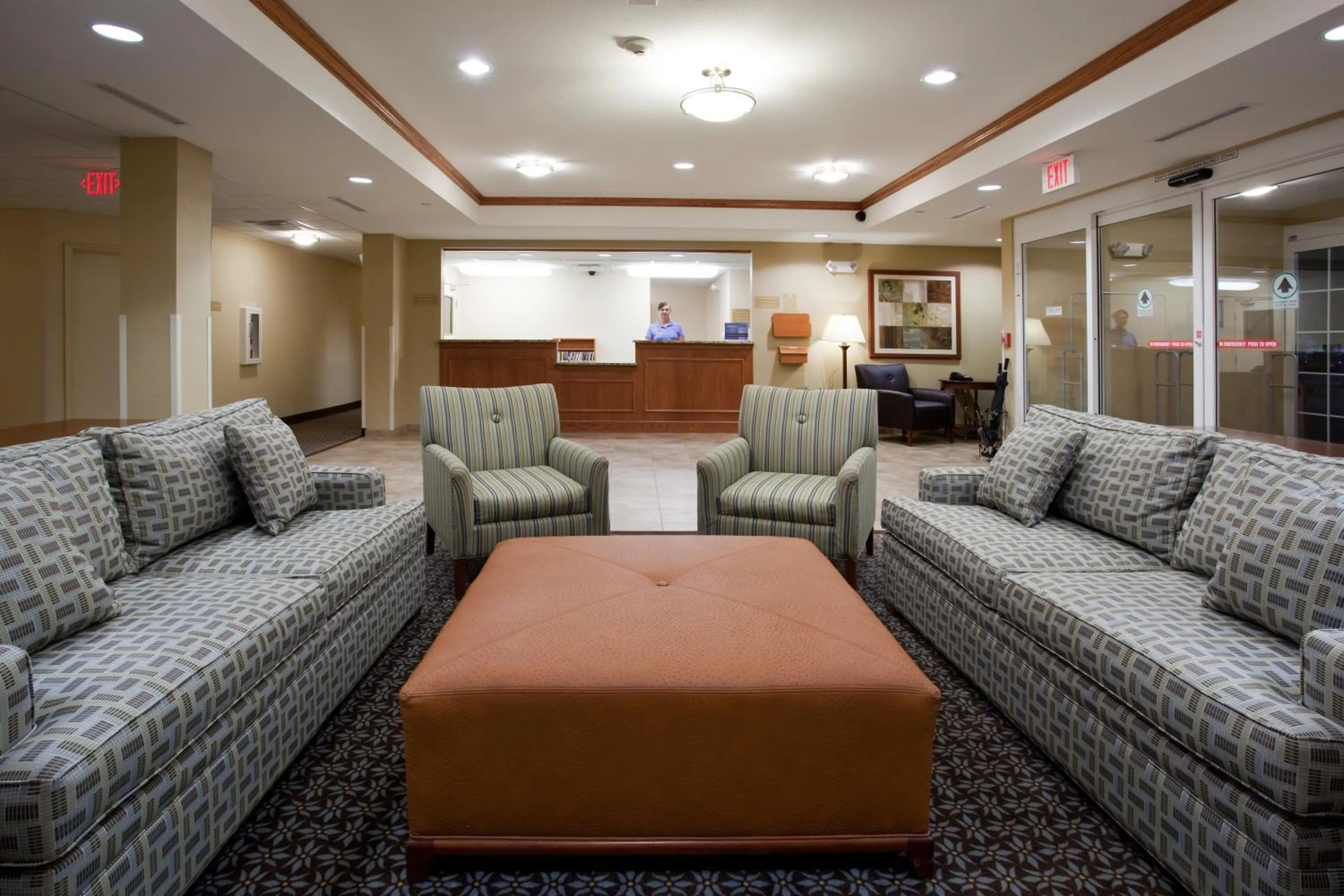 Lobby or reception in Western Slope Suites Parachute