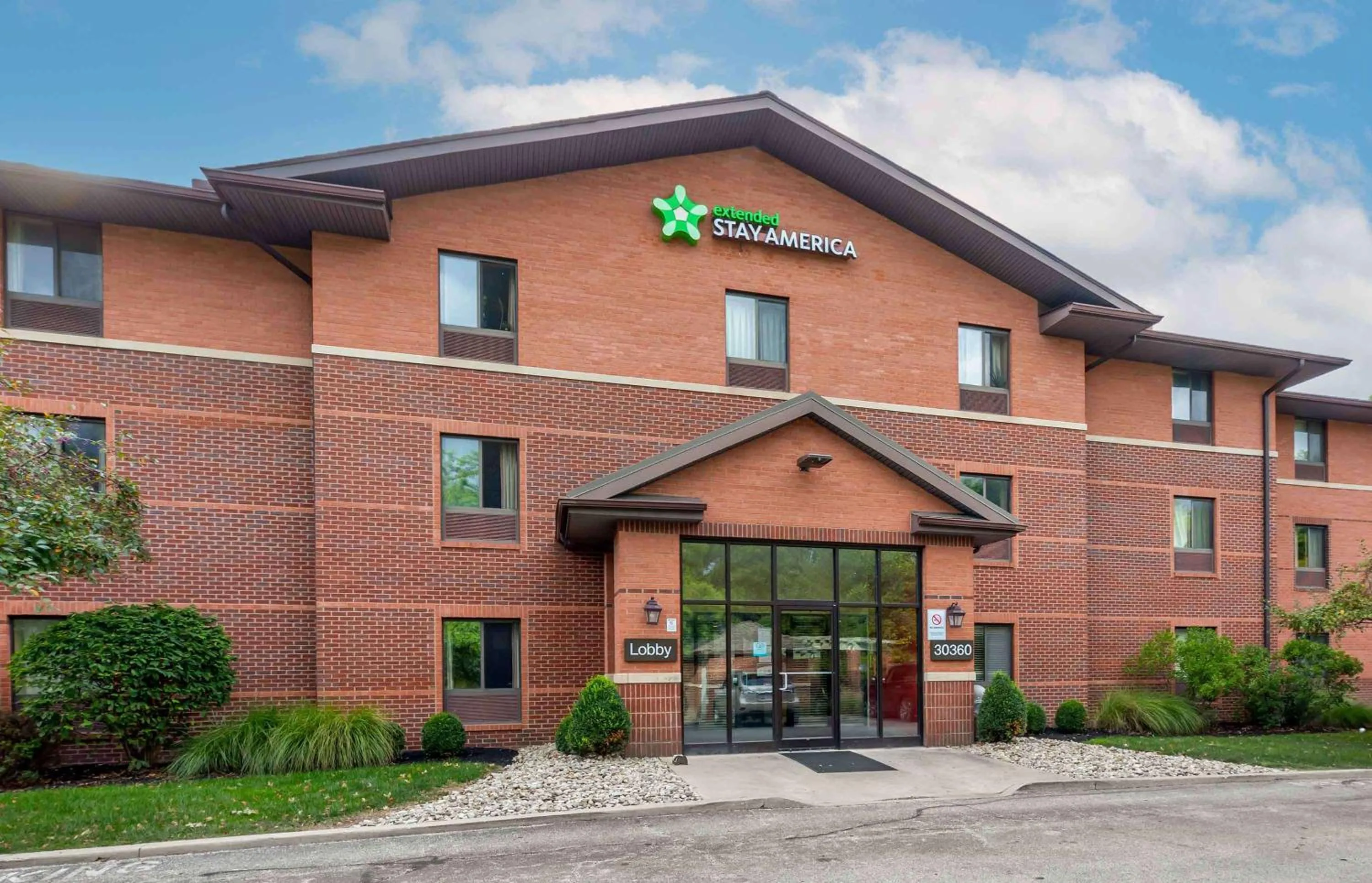 Property building in Extended Stay America Suites - Cleveland - Westlake