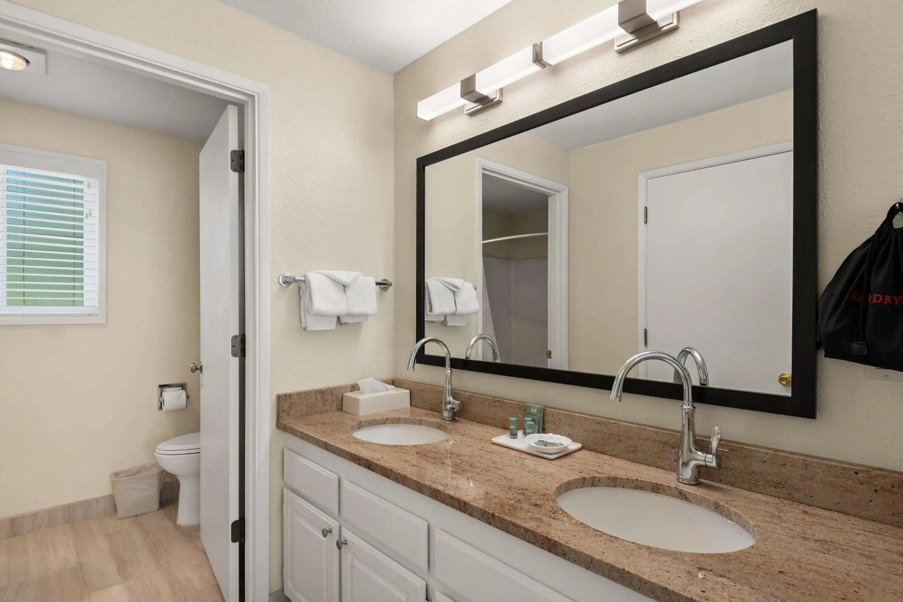 Bathroom in Best Western Inn at Face Rock