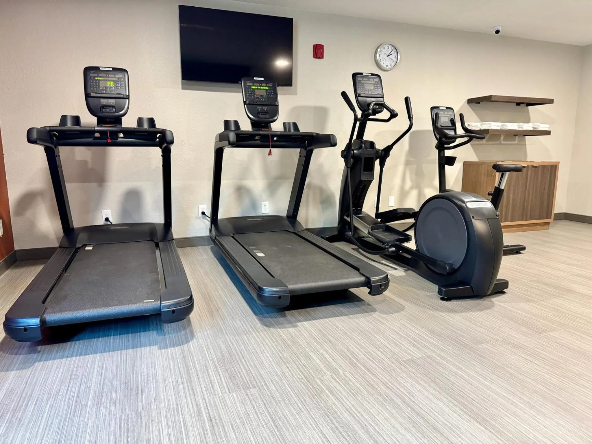 Fitness centre/facilities in Candlewood Suites Jacksonville Southpoint