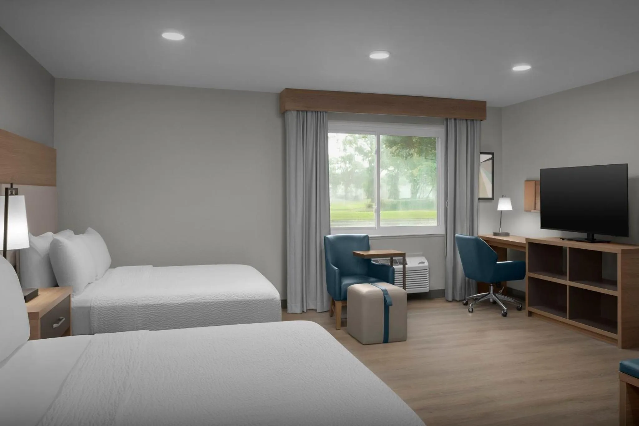 Photo of the whole room, Bed in Candlewood Suites Jacksonville Southpoint