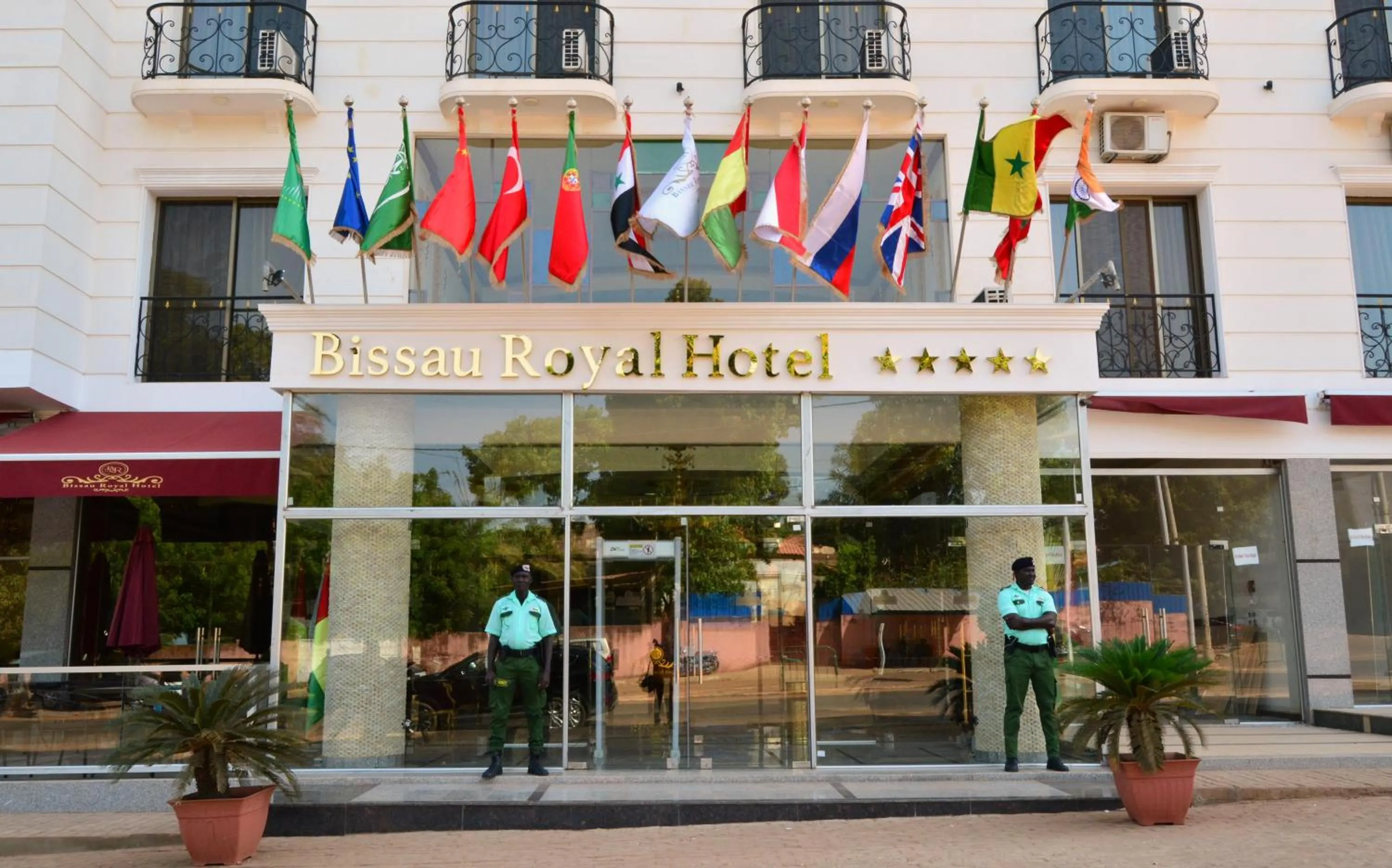 Facade/entrance in Bissau Royal Hotel
