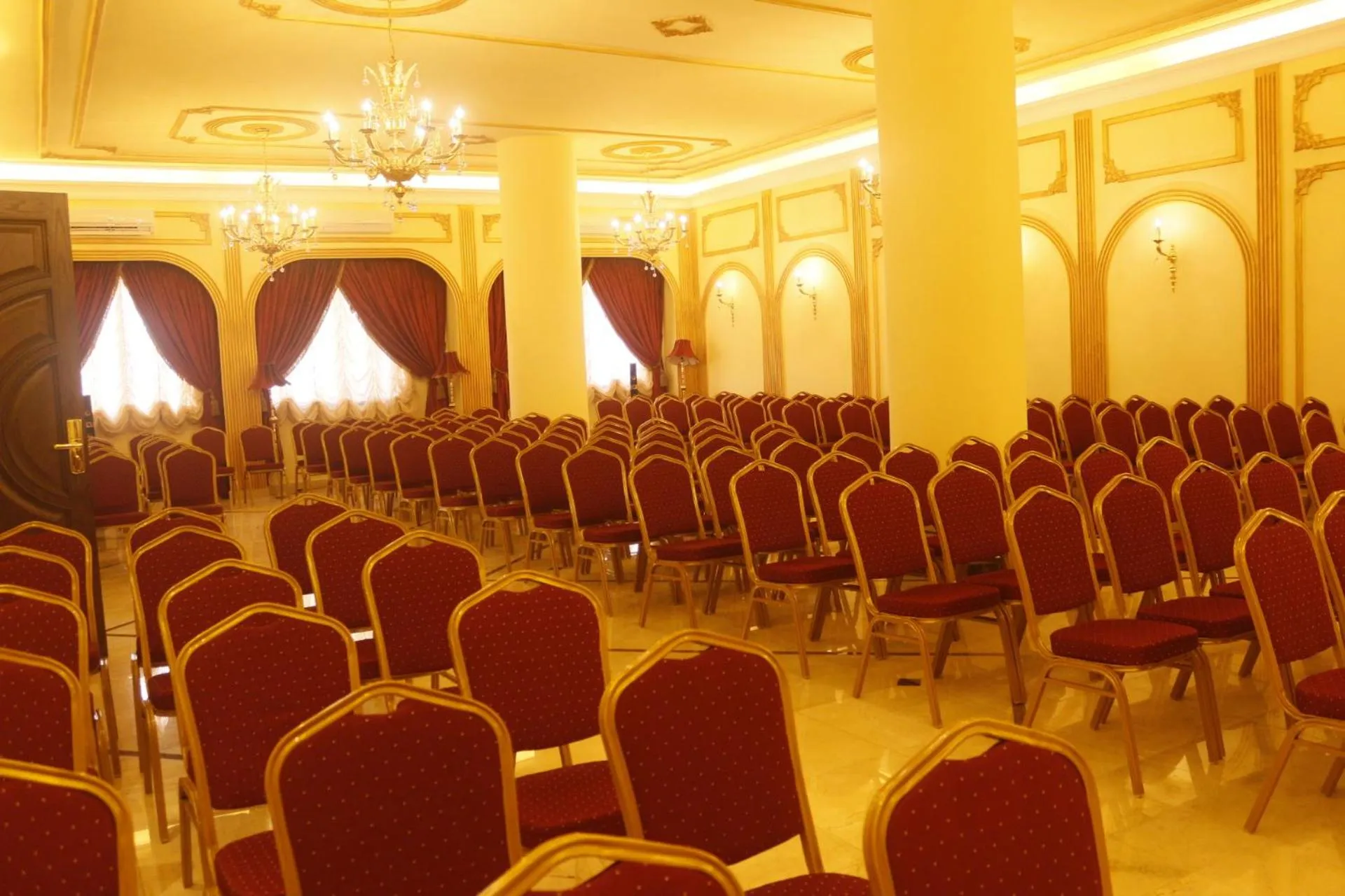 Meeting/conference room in Bissau Royal Hotel