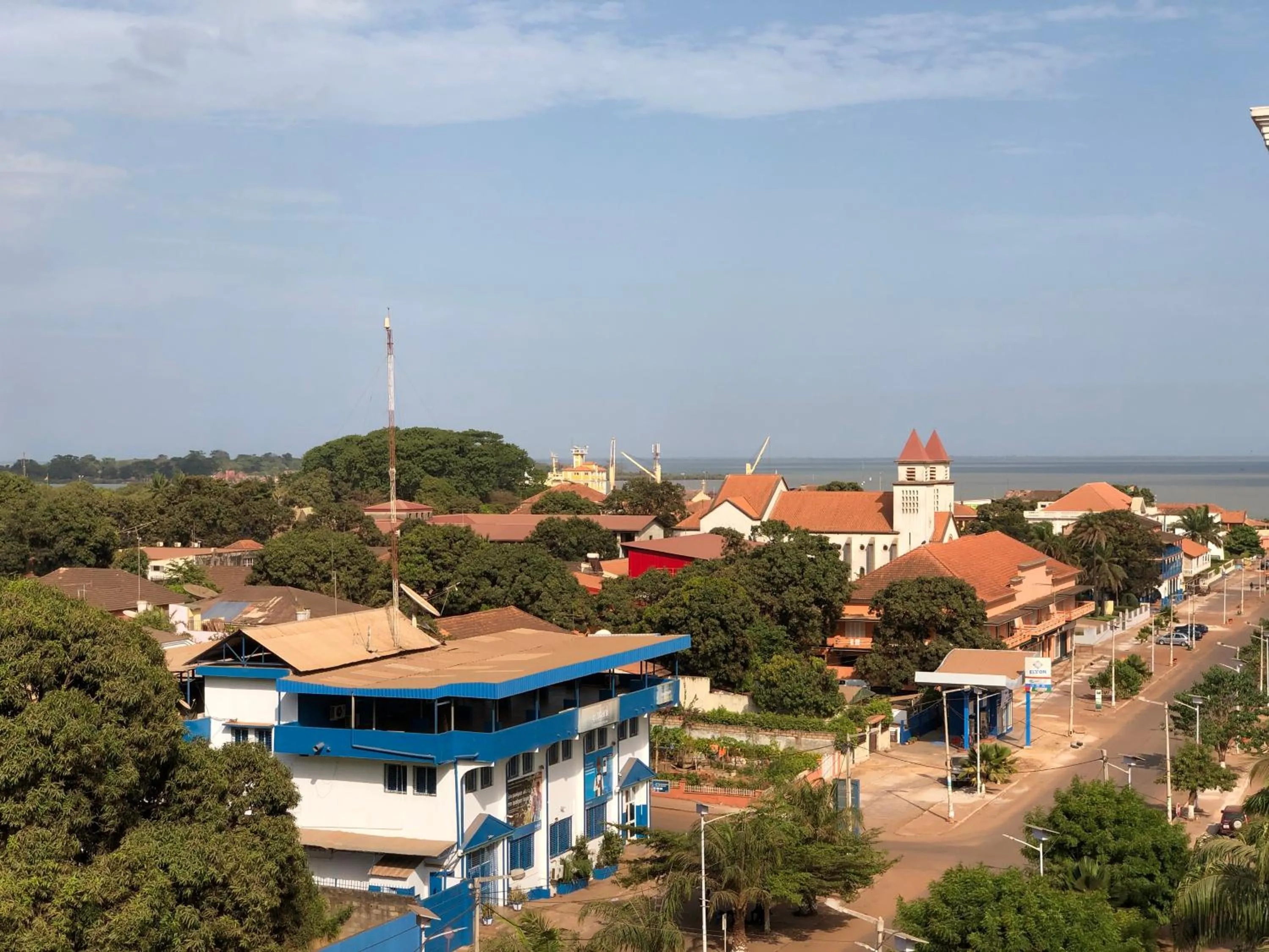 Neighbourhood in Bissau Royal Hotel