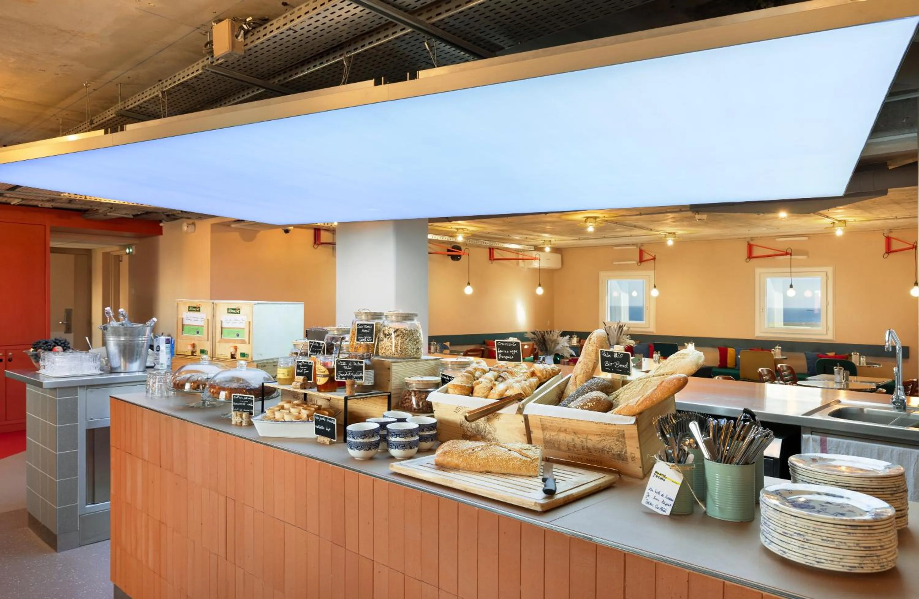 Breakfast in Greet Hotel Nice Aéroport Promenade des Anglais