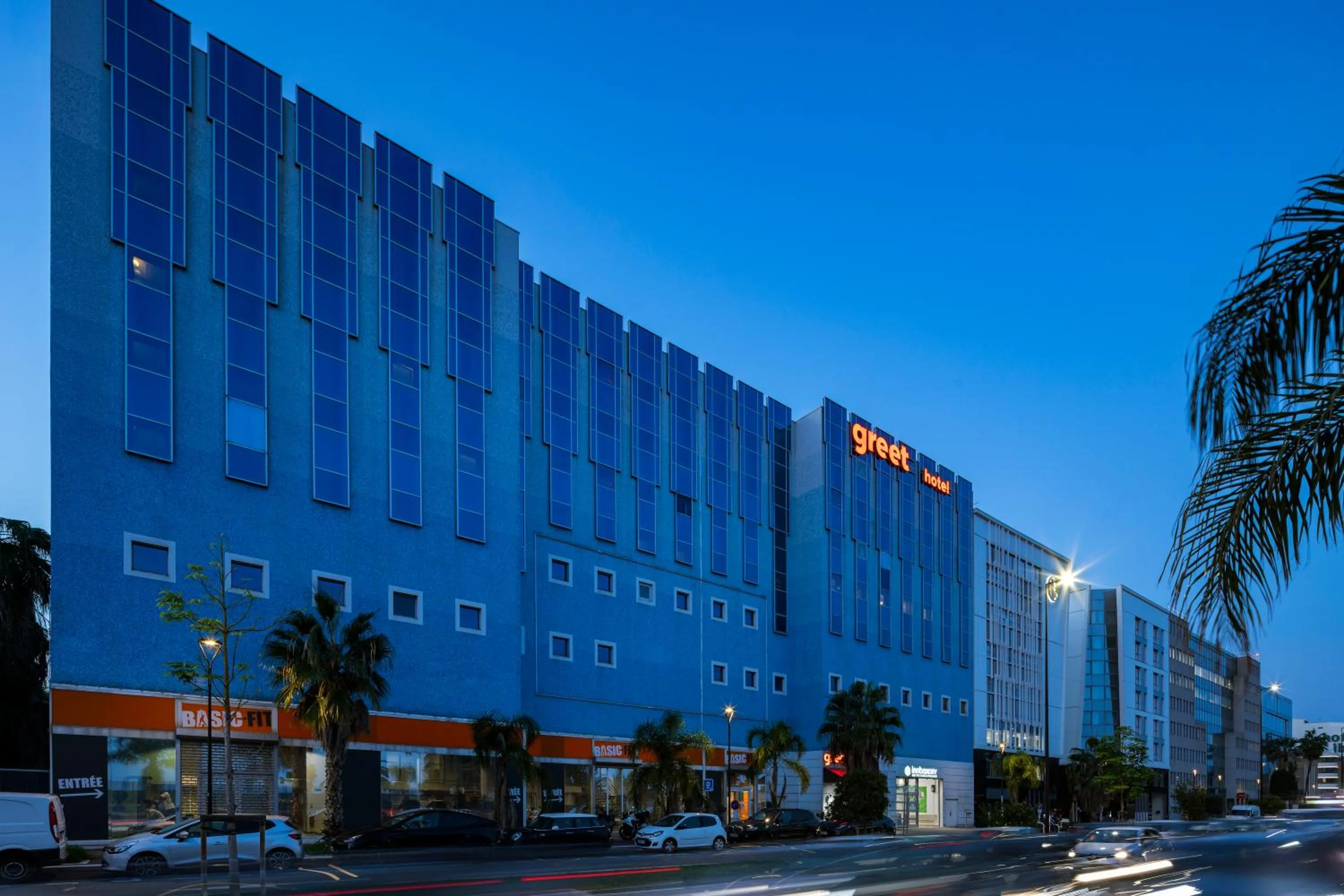 Property building in Greet Hotel Nice Aéroport Promenade des Anglais