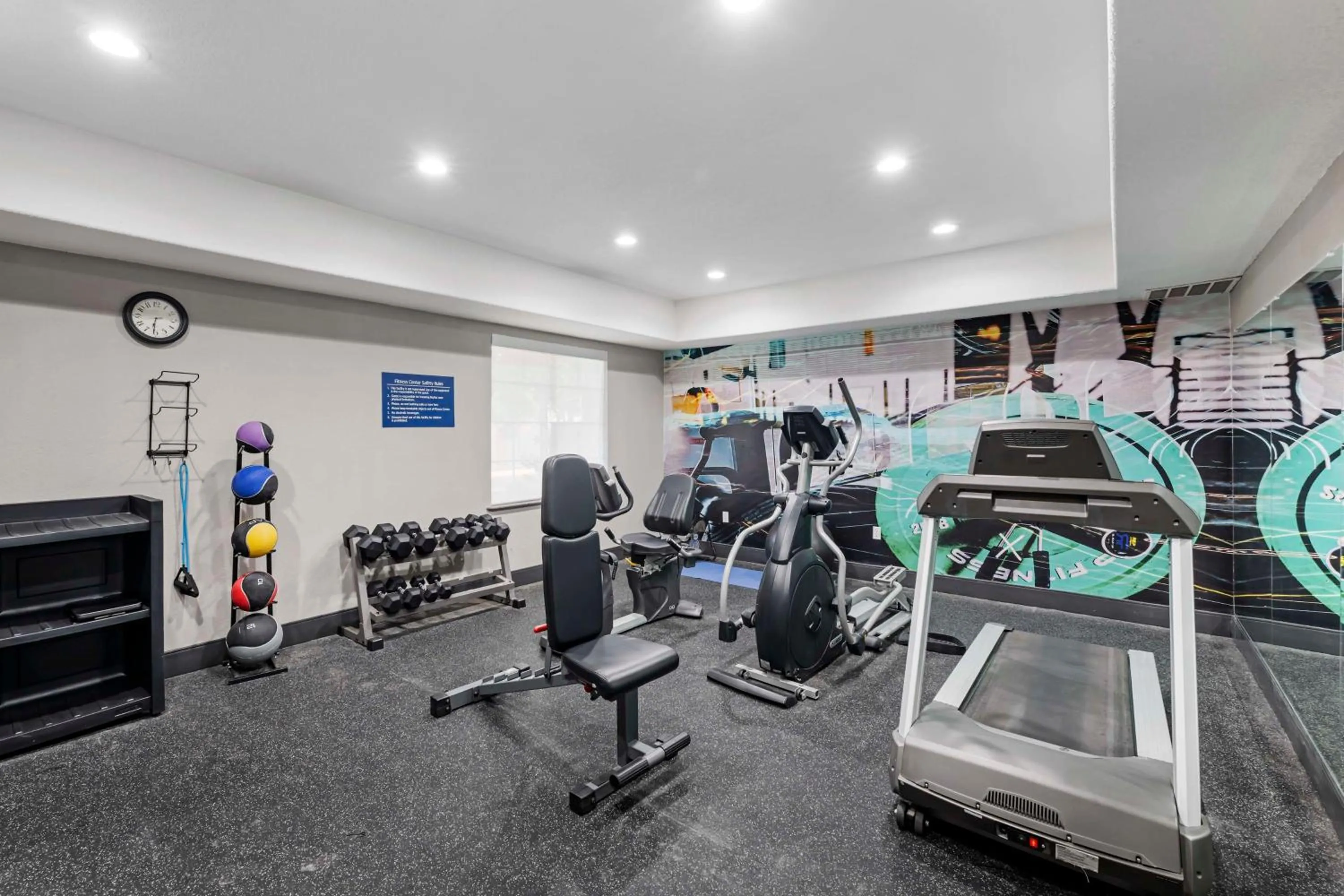 Fitness centre/facilities in Best Western Lubbock West Inn & Suites